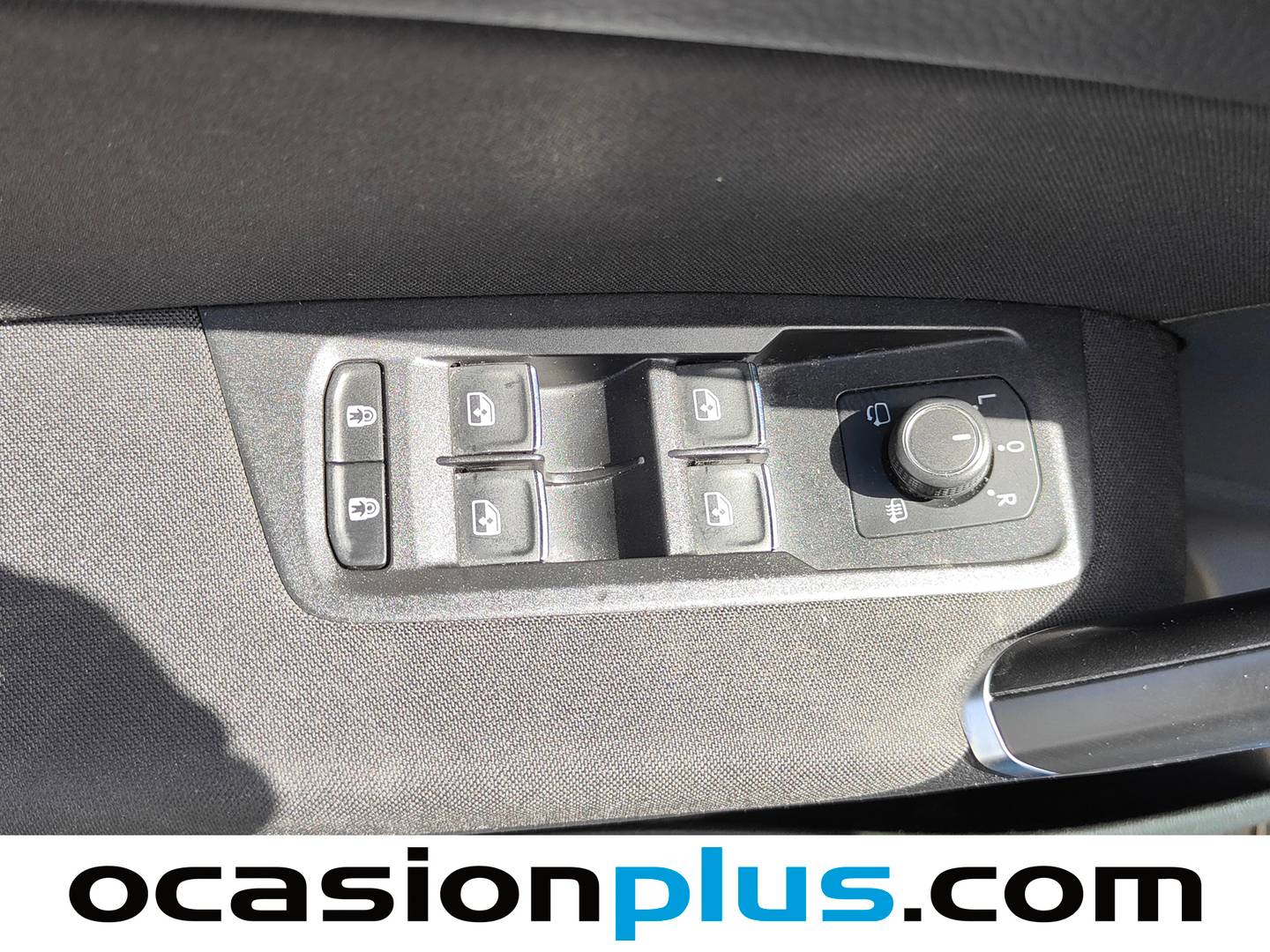Volkswagen Touran Volkswagen Touran Sport 2.0 TDI (150 CV) DSG R-Line de segunda mano