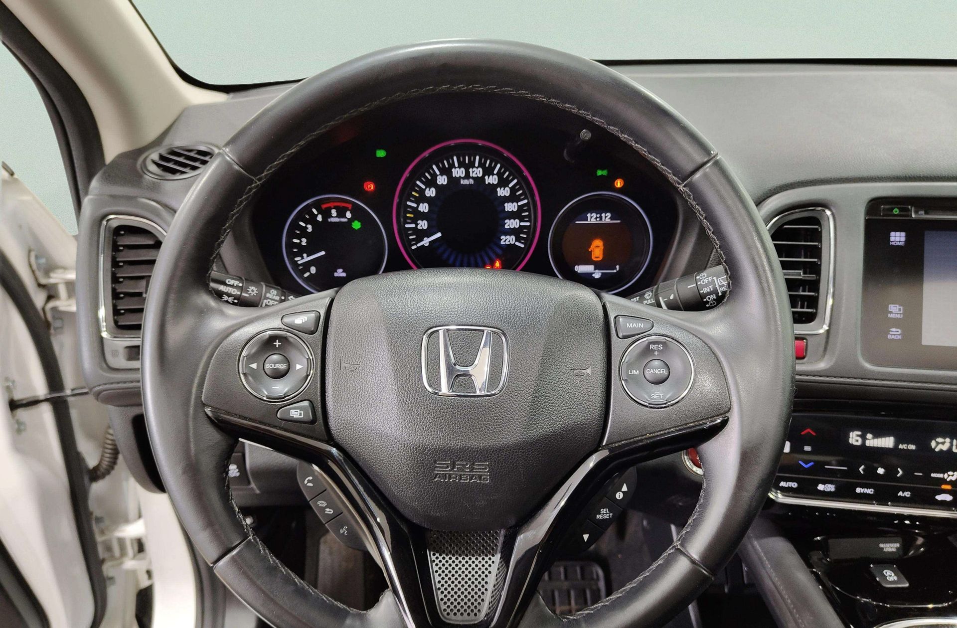 Honda HR-V 1.6 i-DTEC Executive - foto 23