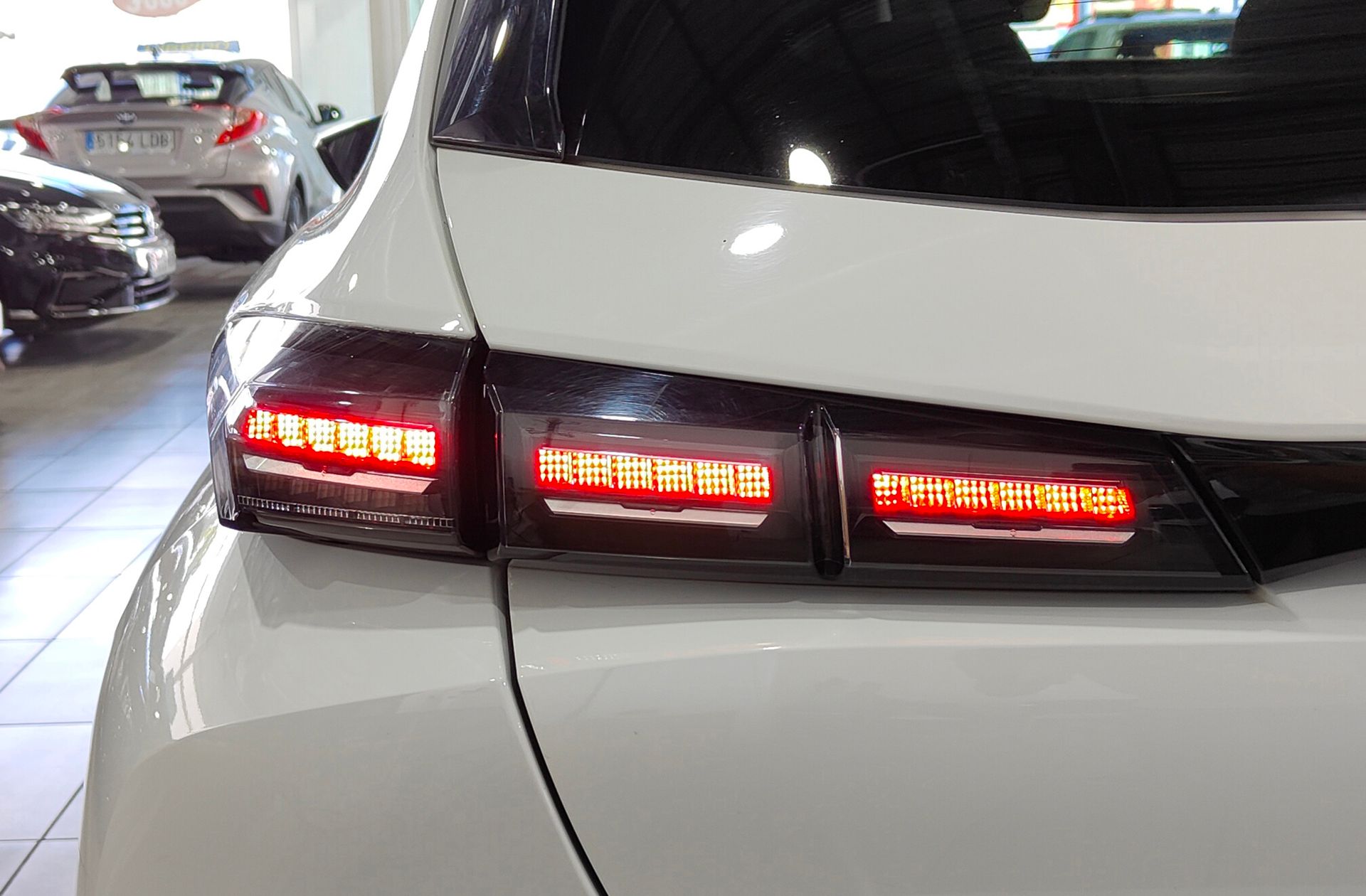Peugeot 308 PureTech 130 Allure - foto 16