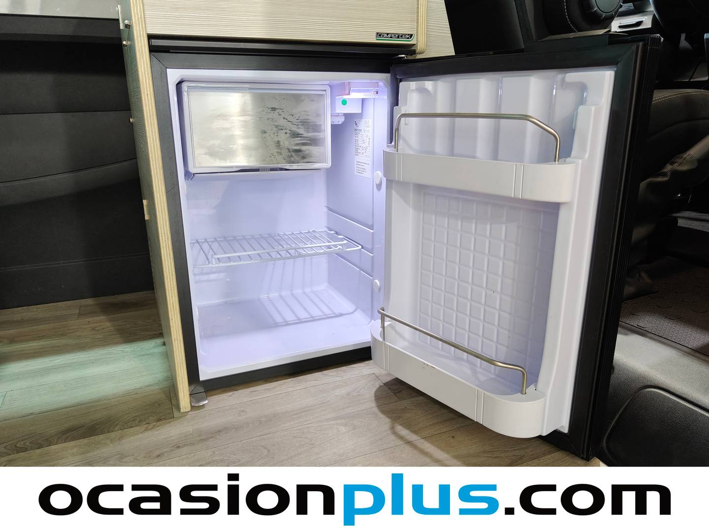 Acabados Renault Trafic Renault Trafic Authentic Energy Blue dCi (150 CV) Semi-camperizada 5 Plazas