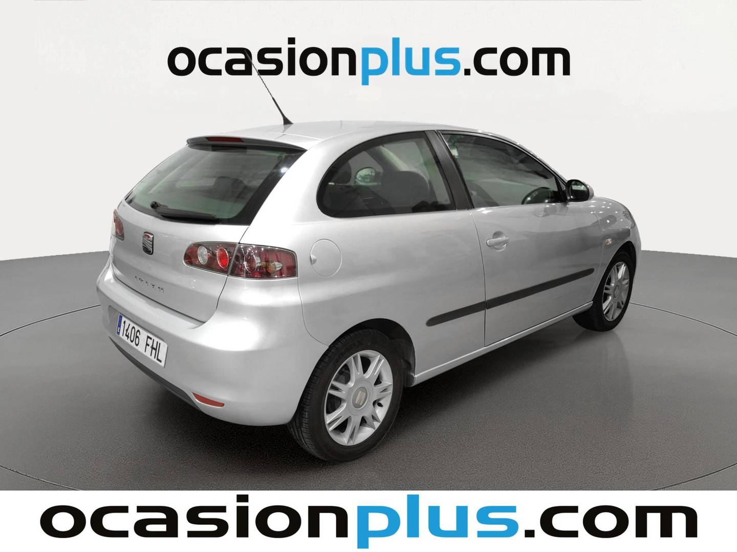 Foto trasera Seat Ibiza Seat Ibiza 1.4 16v Reference (85 CV) derecha