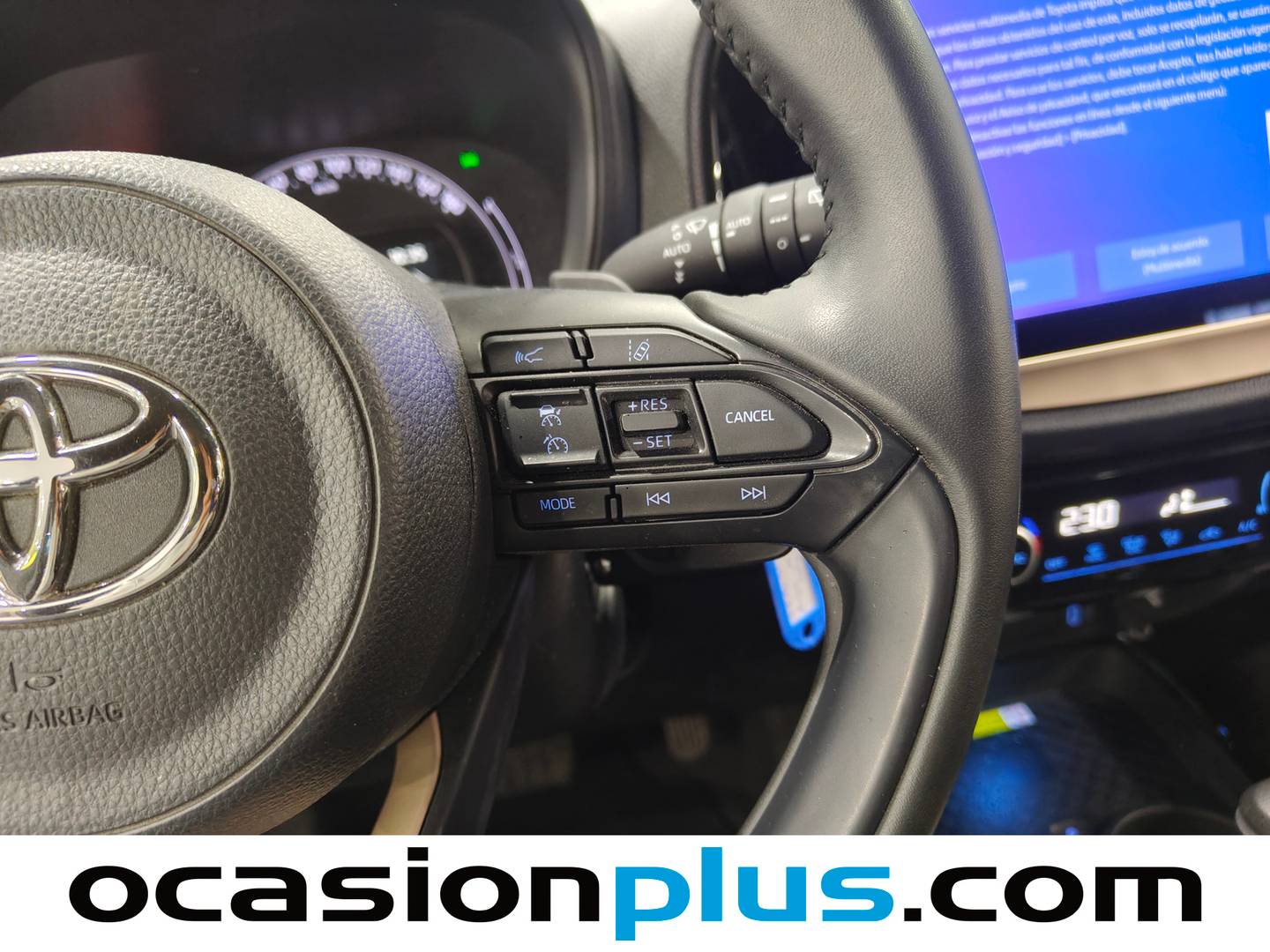 Toyota Aygo X Cross Toyota Aygo X Cross 1.0 VVT-I Undercover CVT (72 CV) 72cv