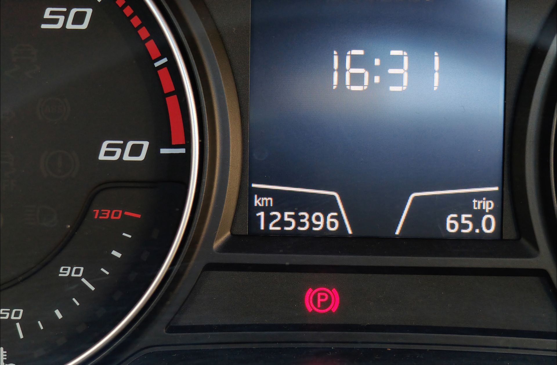 SEAT Ateca 2.0 TDI Xcellence 4Drive DSG - foto 17