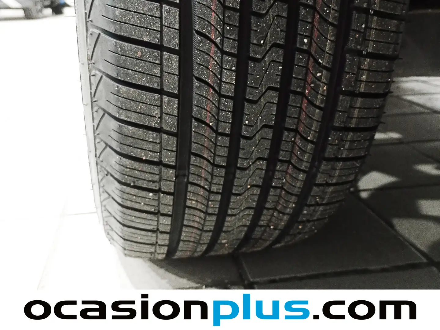 Foto Toyota C-HR Toyota C-HR 1.8 125H Dynamic Plus (122 CV)