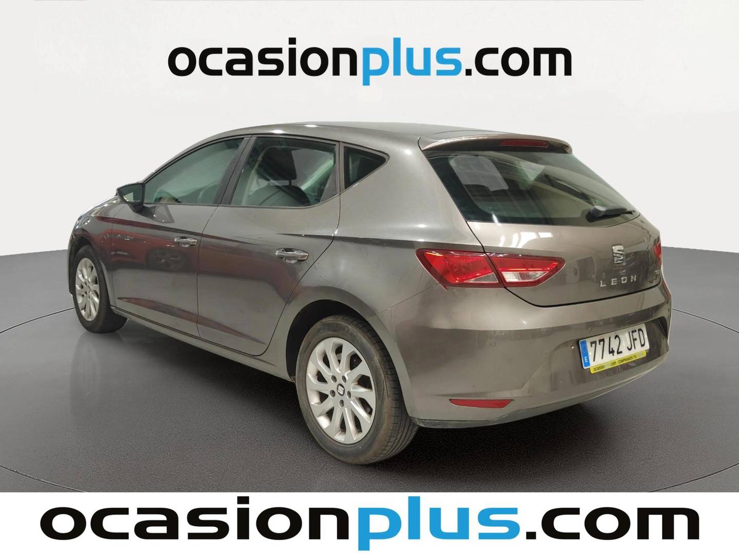 Foto delantera Seat León Seat León 1.6 TDI S&S Style (105 CV) derecha