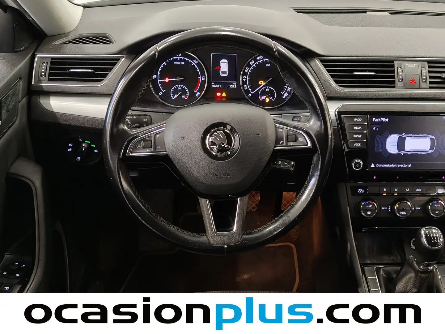 Foto Skoda Superb Skoda Superb Combi 2.0 TDI Ambition (150 CV)