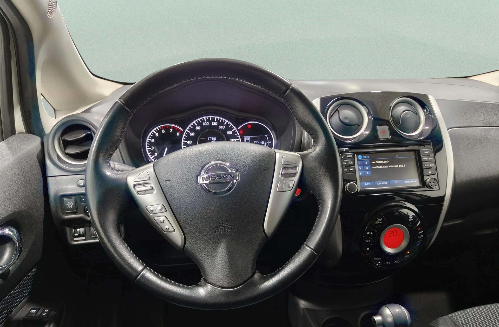 Nissan Note 1.2G DIG-S Tekna Sport Xtronic - foto 24