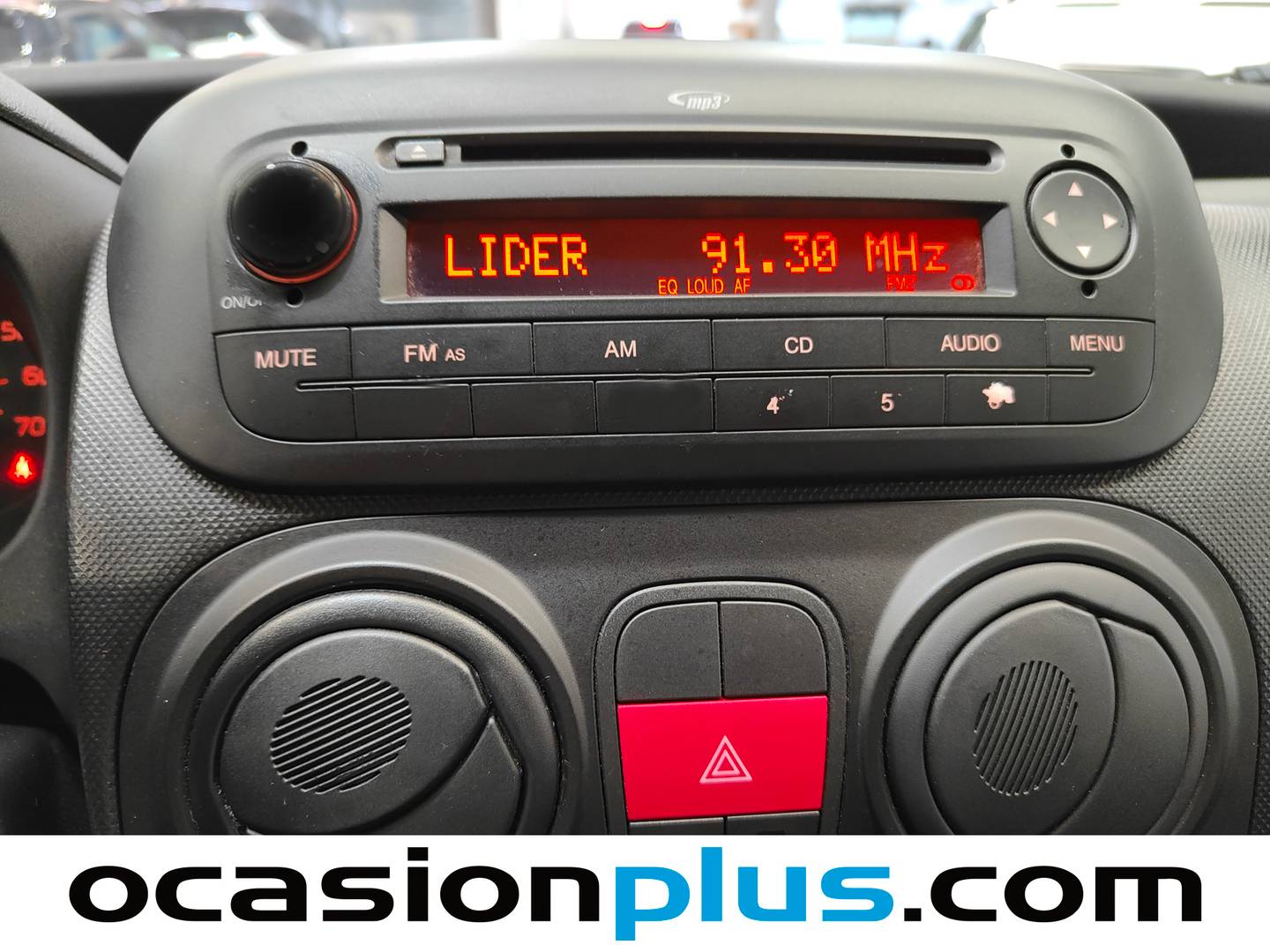 Equipamiento del Peugeot Bipper Peugeot Bipper Furgon 1.3 HDI (80 CV)