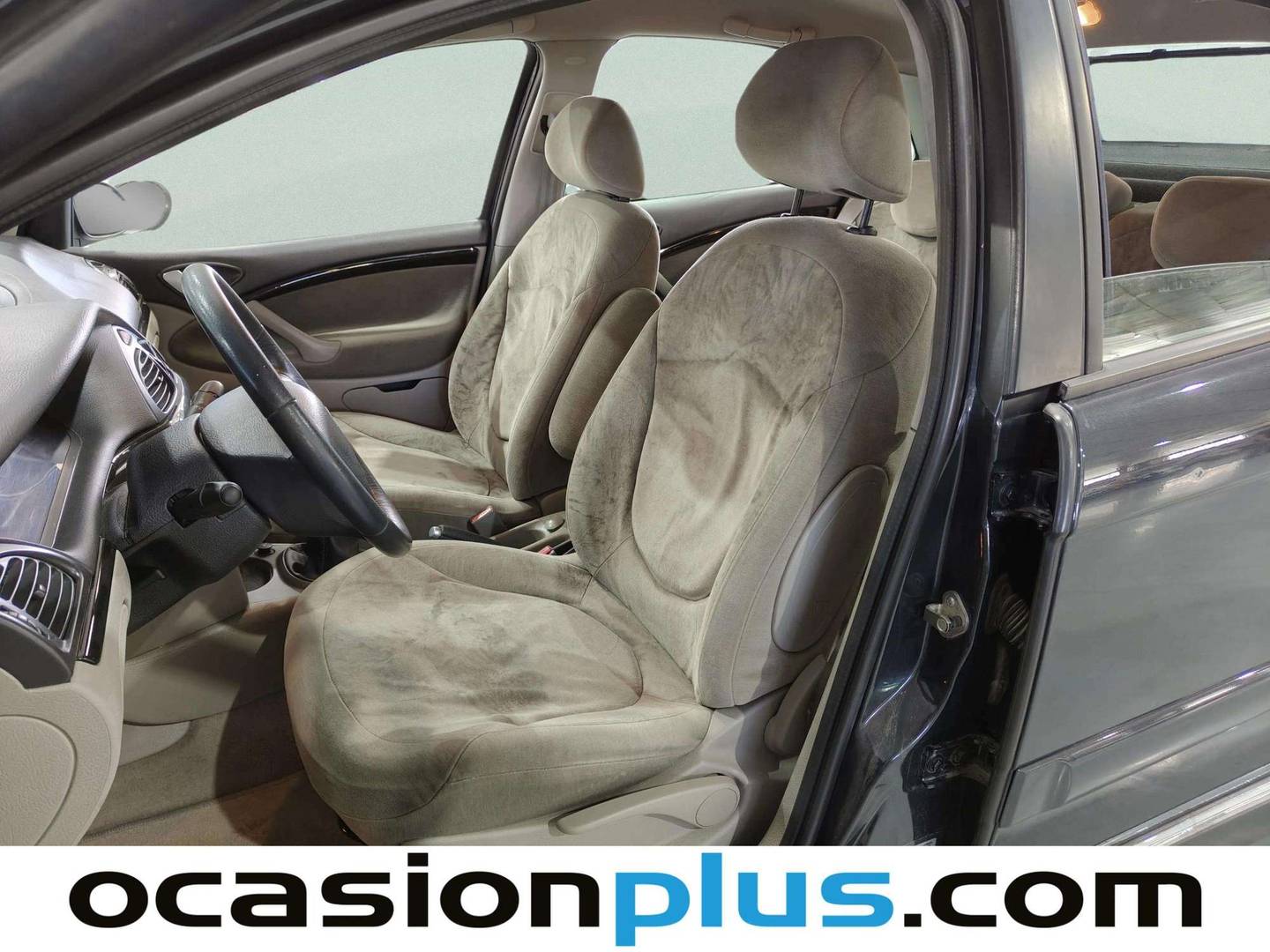Foto asientos delanteros Citroën C5 Citroën C5 1.8i 16v Premier  (117 CV)