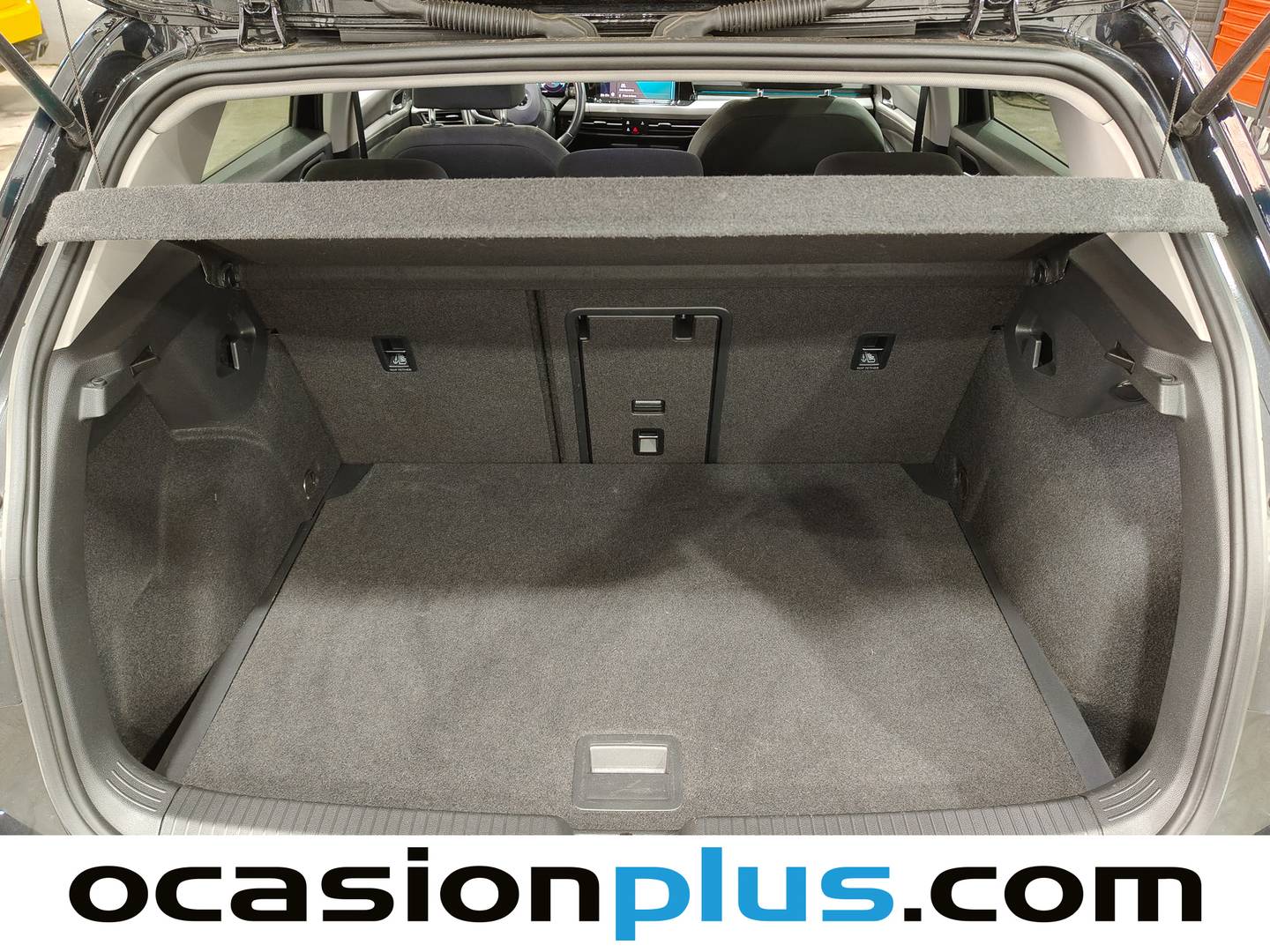 Foto asientos traseros Volkswagen Golf Volkswagen Golf Life 1.5 eTSI (150 CV) DSG