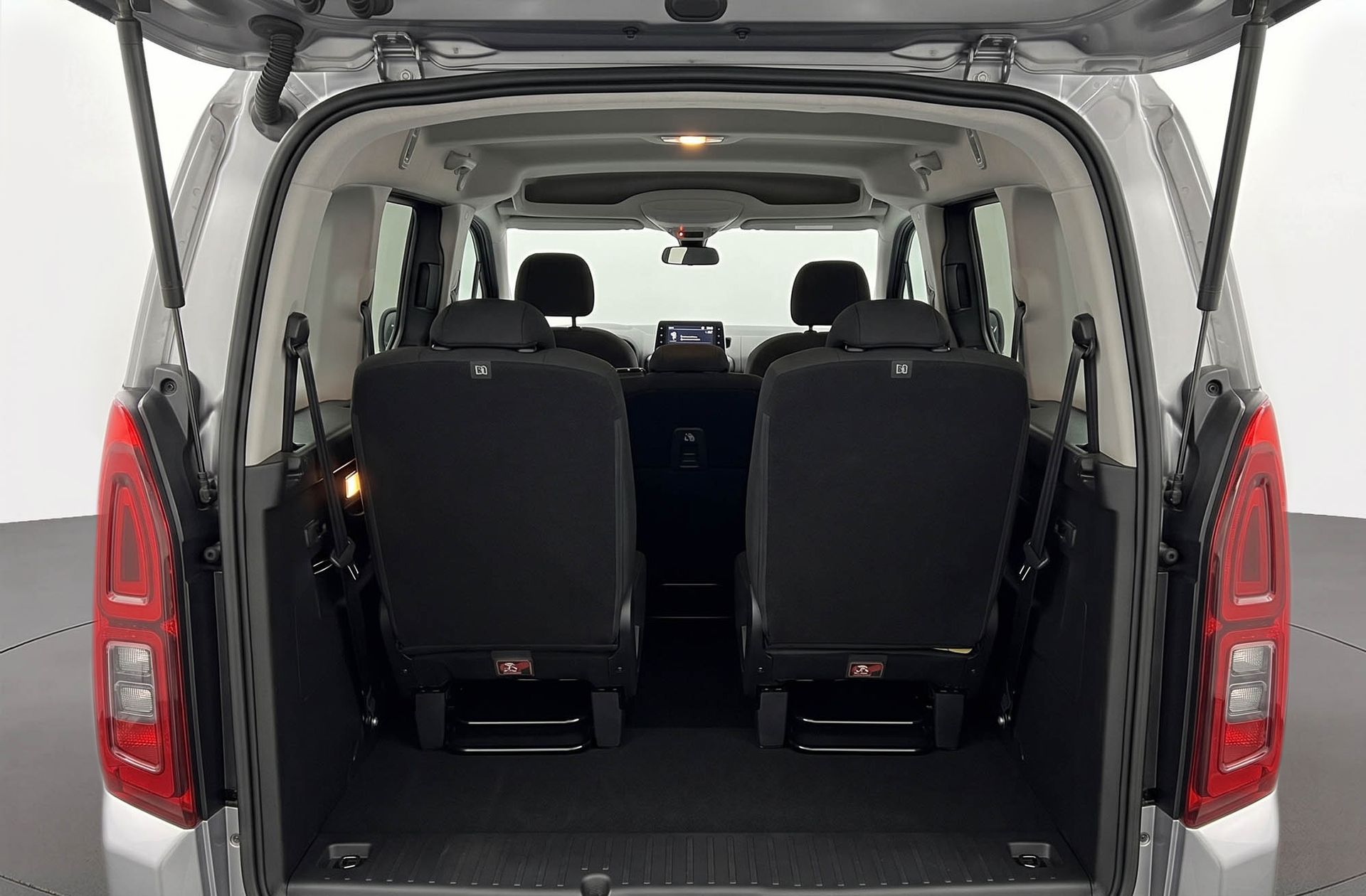 Citroën Berlingo BlueHDi 130 Talla XL Shine EAT8 7 plazas - foto 18