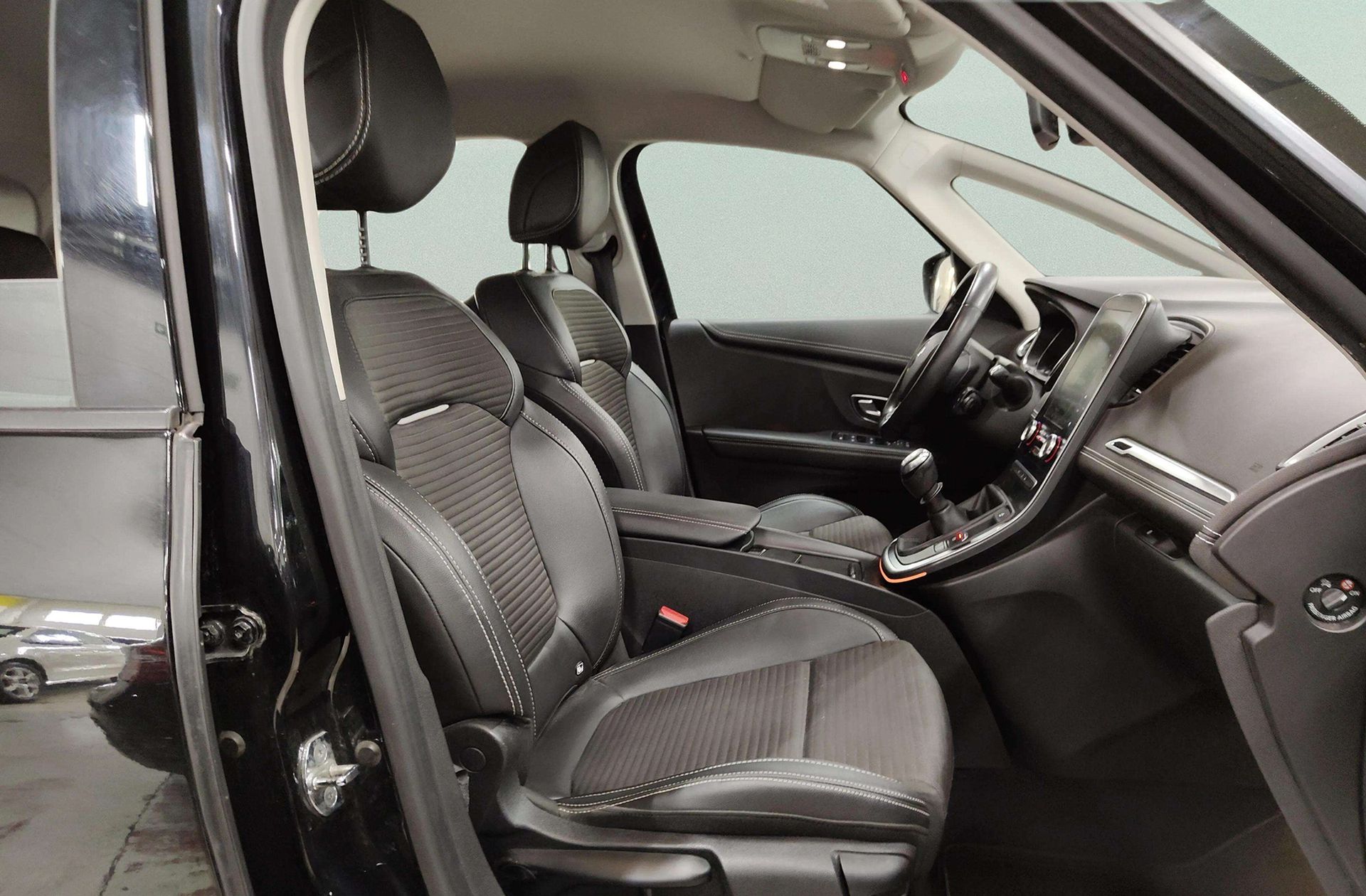 Renault Scénic Zen Energy dCi - foto 18