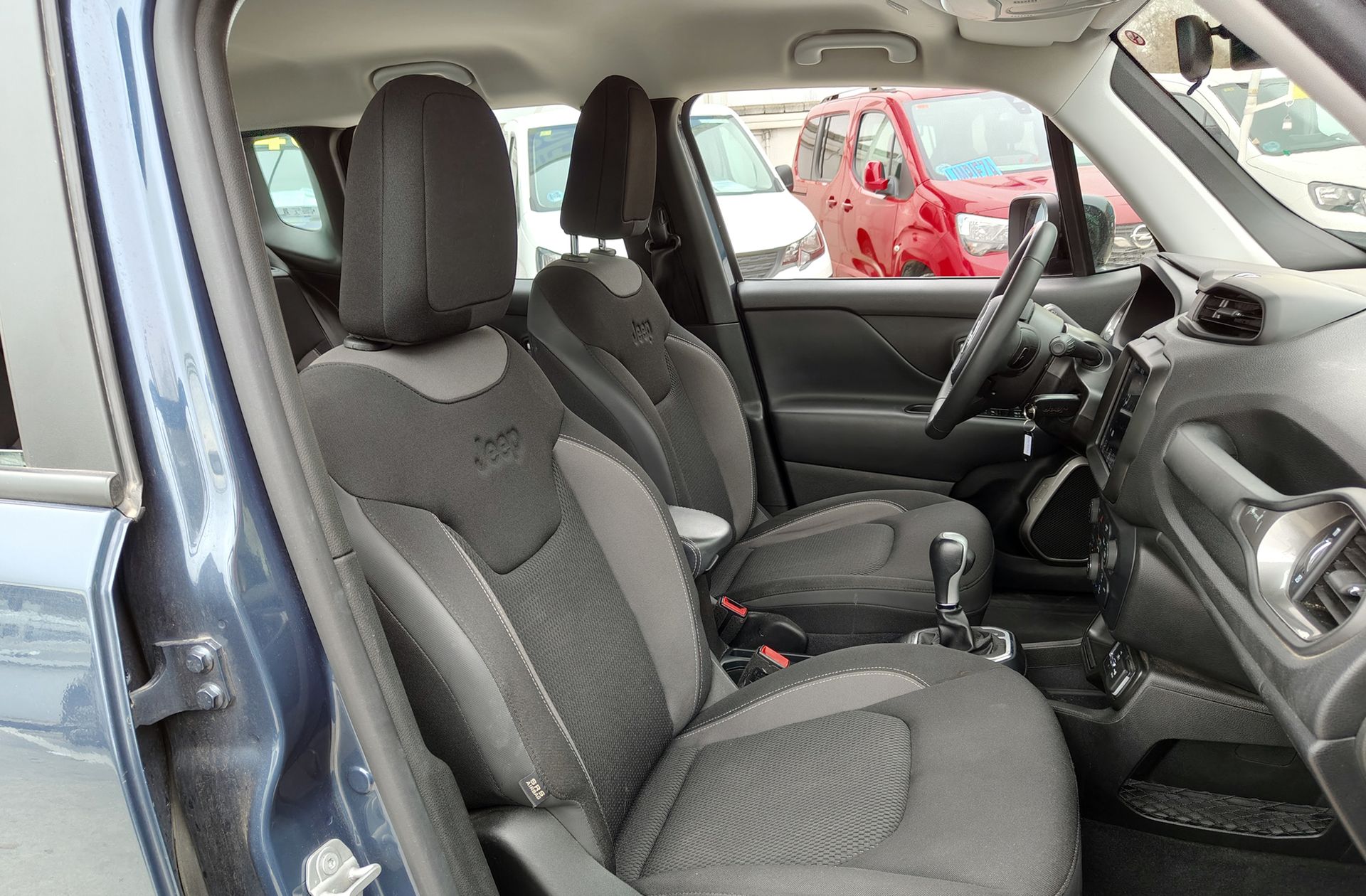 Jeep Renegade eHybrid 1.5 Limited ATX - foto 15