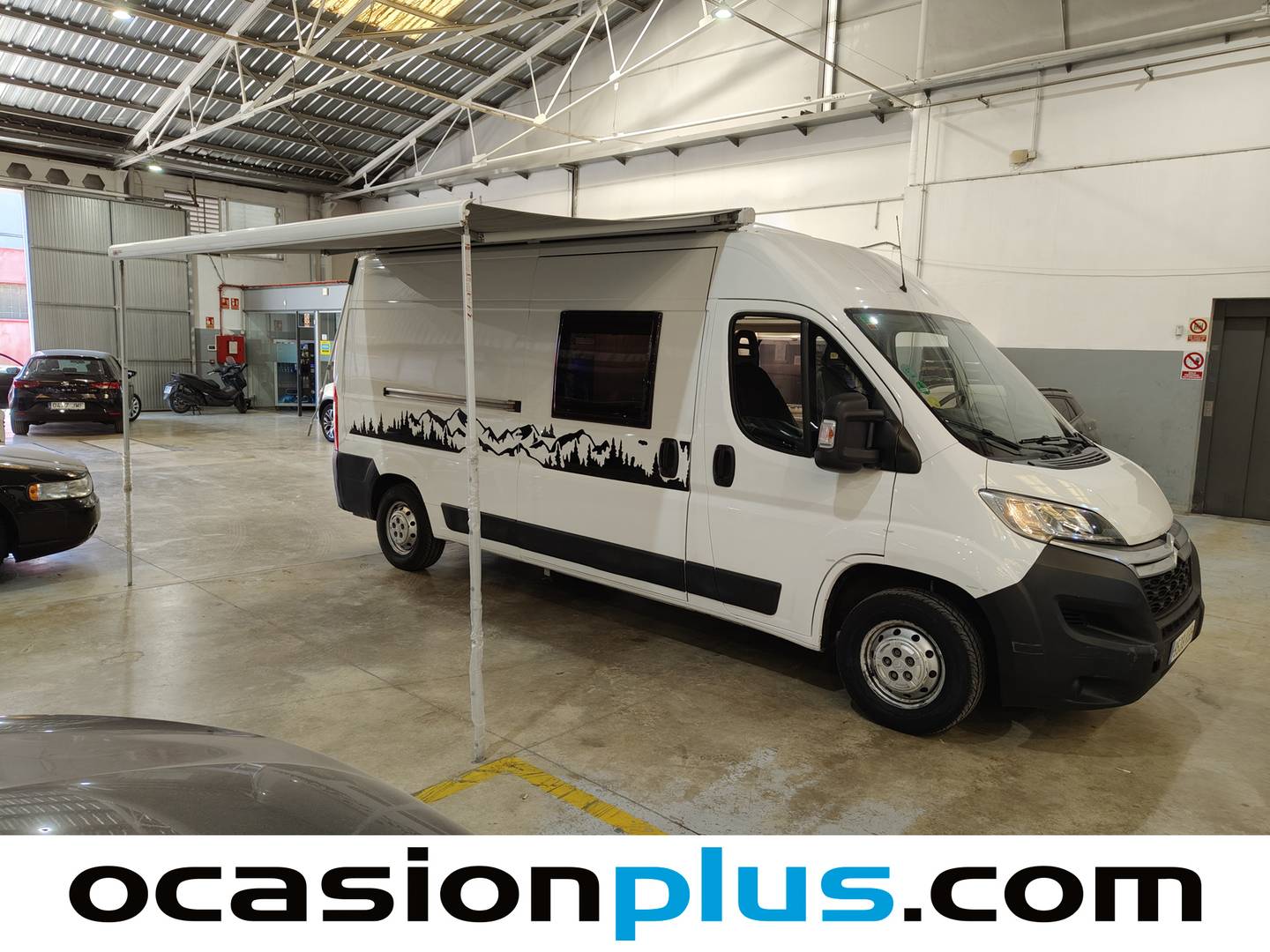 Extras del Citroën Jumper Citroën Jumper Furgon BlueHDi 130 35 L3H2 (131 CV)2 Plazas Camperizada