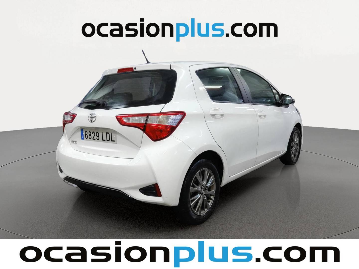 Foto trasera Toyota Yaris Toyota Yaris 1.0 Active (69 CV) derecha