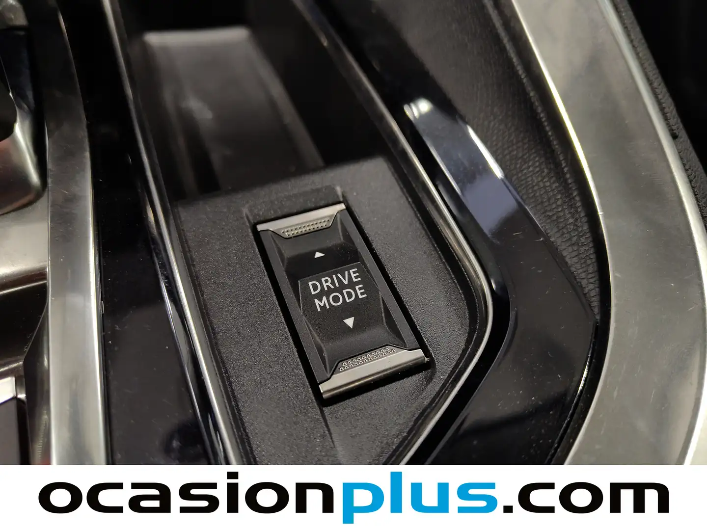 Foto Peugeot 3008 Peugeot 3008 BlueHDi 130 S&S Allure Pack EAT8 (130 CV)