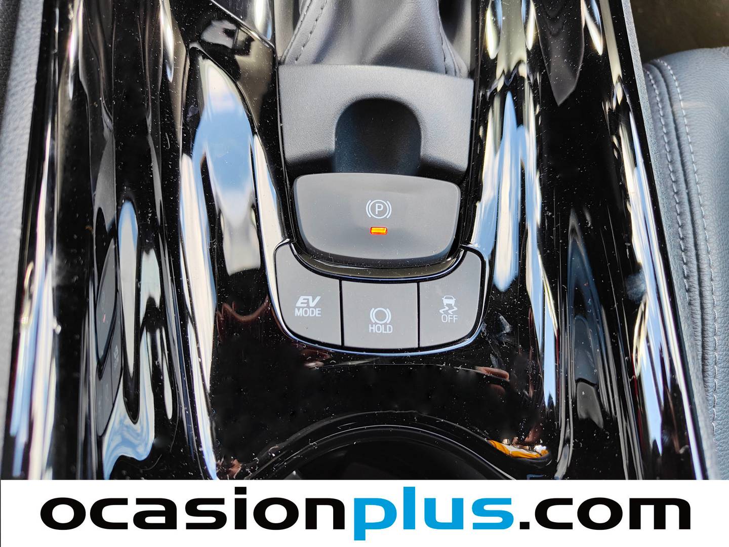 Toyota C-HR Toyota C-HR 1.8 125H Advance (122 CV) 122cv
