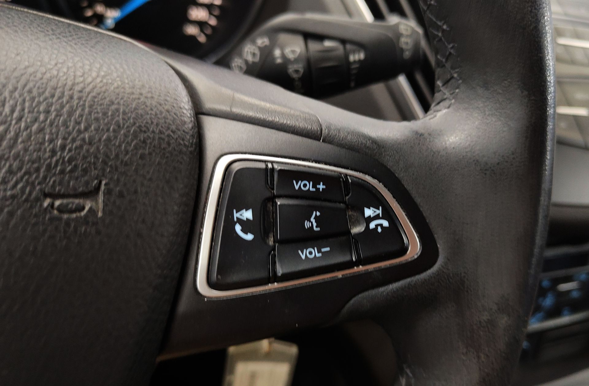 Ford C-Max 1.0 EcoBoost Trend+ - foto 23