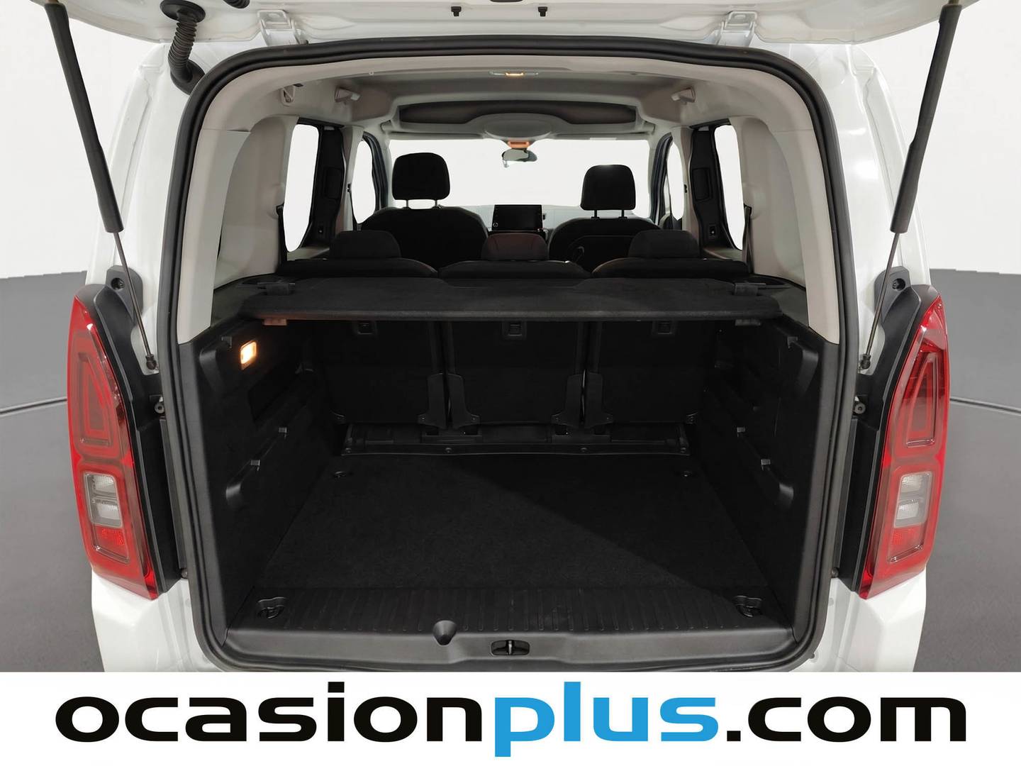 Fotos maletero Citroën Berlingo Citroën Berlingo BlueHDi 100 S&S Talla M Shine (102 CV)