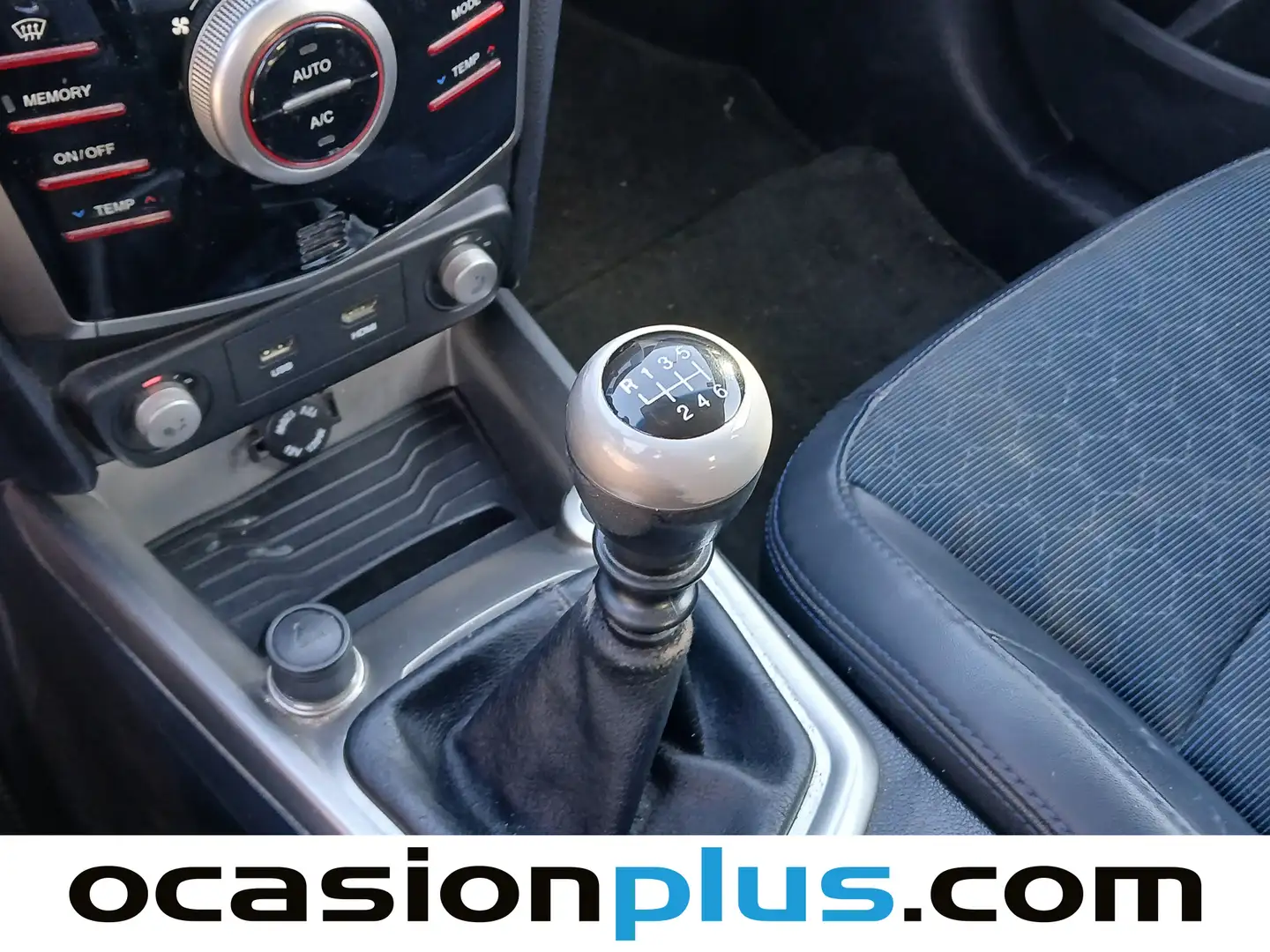 Foto SsangYong Tivoli Ssangyong Tivoli D16T Limited 4x2 (115 CV)