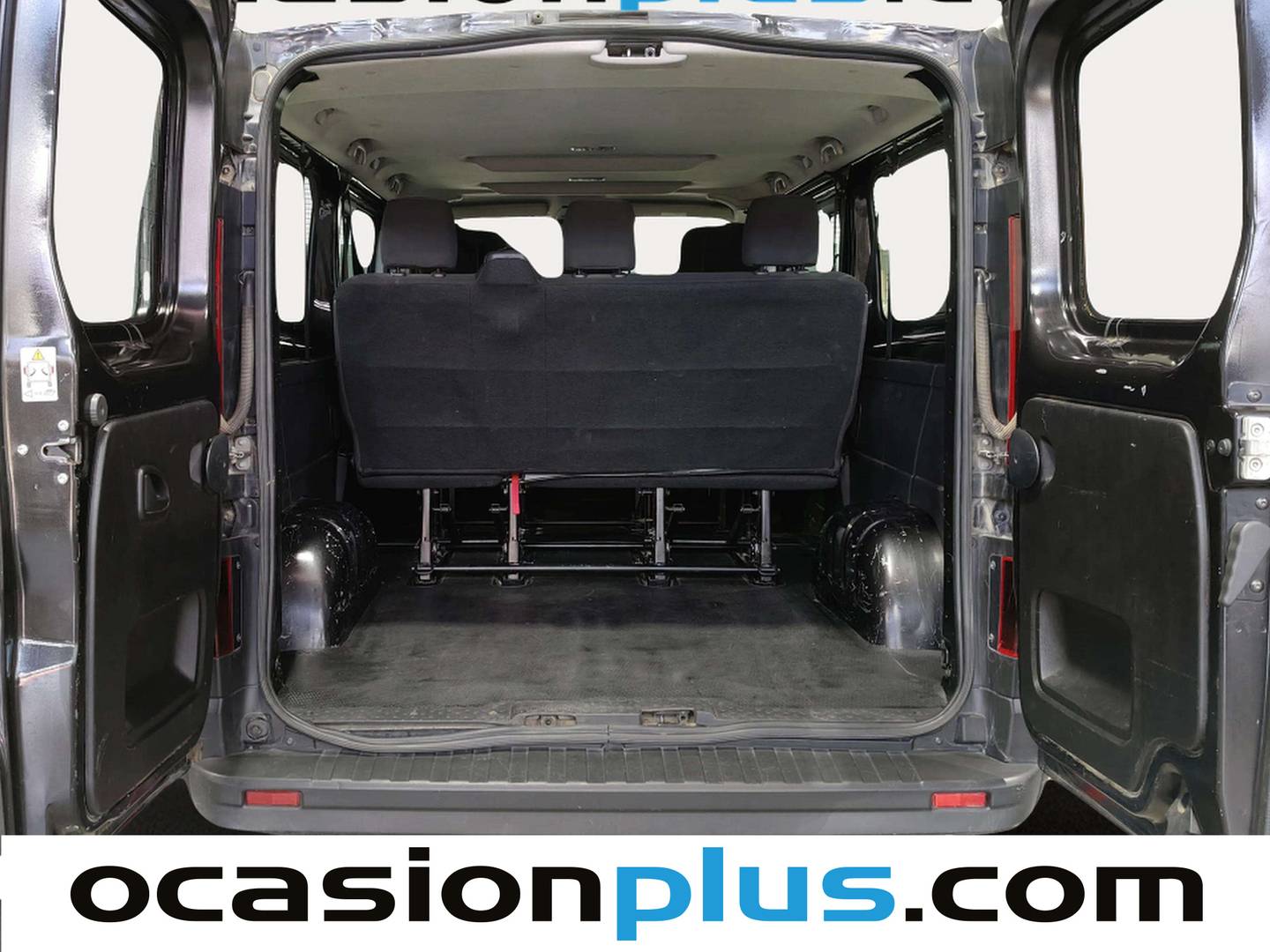 Fotos maletero Nissan Primastar Nissan Primastar Combi 2.0 dCi Comfort L2H1 1T (150 CV) 9 Plazas