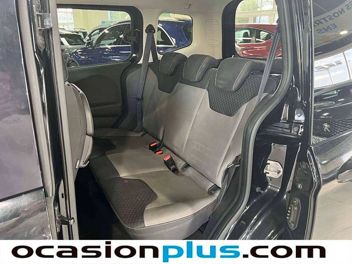 Foto Ford Tourneo Courier Ford Tourneo Courier 1.5 TDCi Titanium (95 CV)