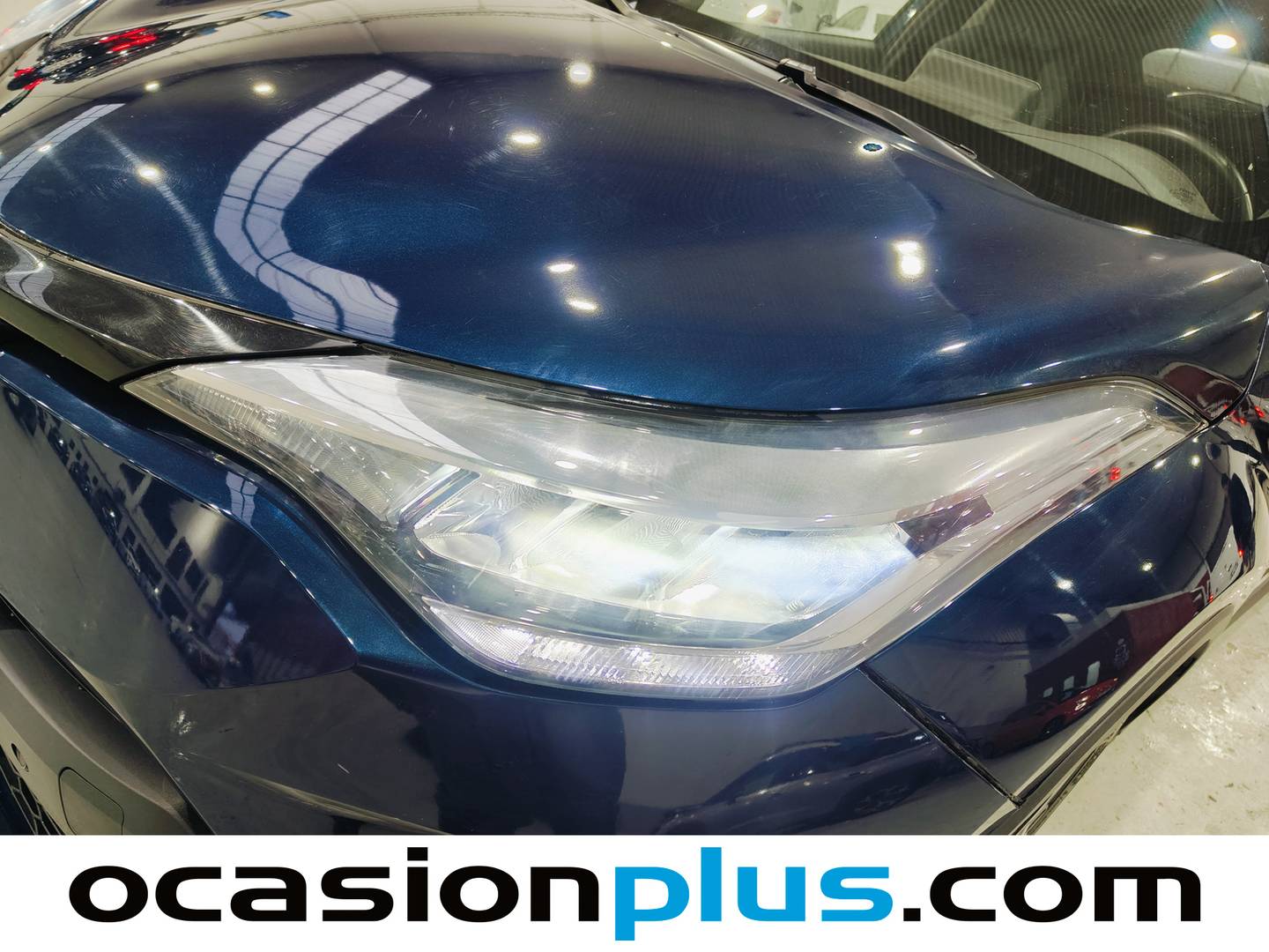 Foto Toyota C-HR Toyota C-HR 1.8 125H Advance (122 CV)