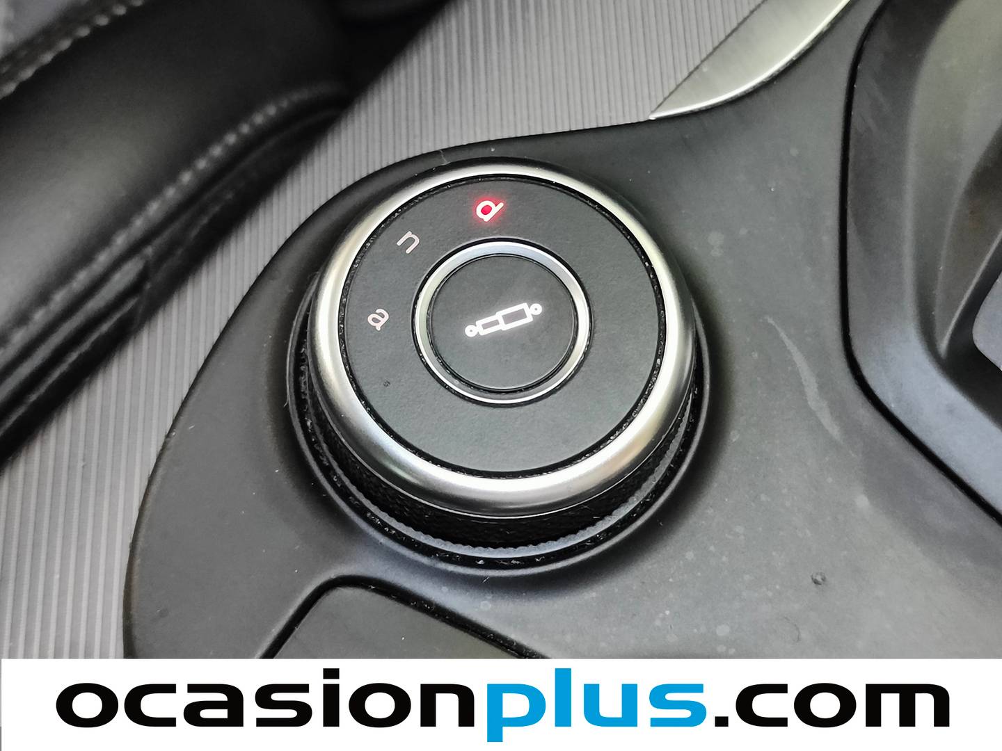 Paquetes del Alfa Romeo Giulia Alfa Romeo Giulia 2.2 JTDM Veloce ATX (210 CV)