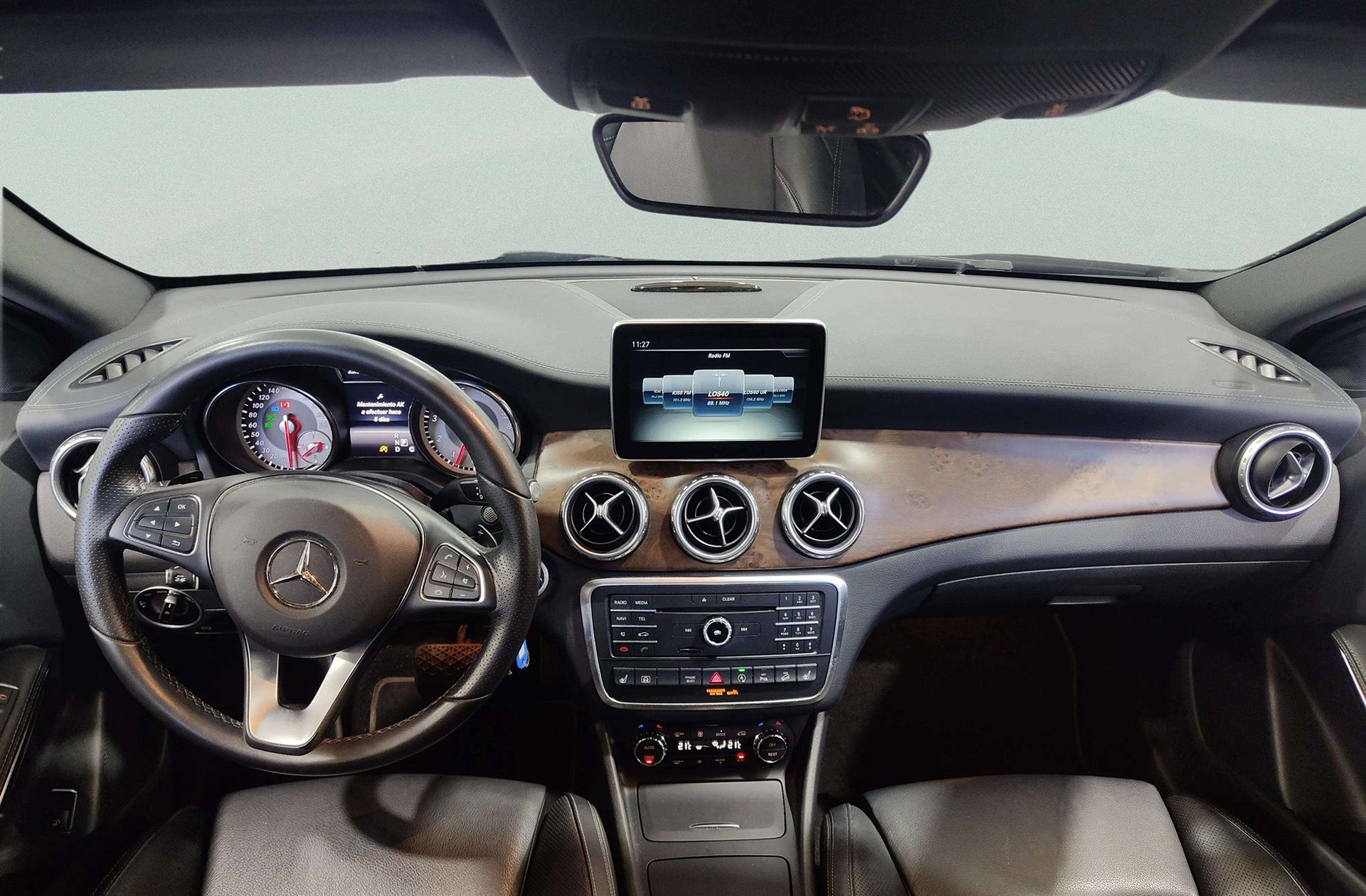 Mercedes-Benz GLA 250 4Matic Urban - foto 6