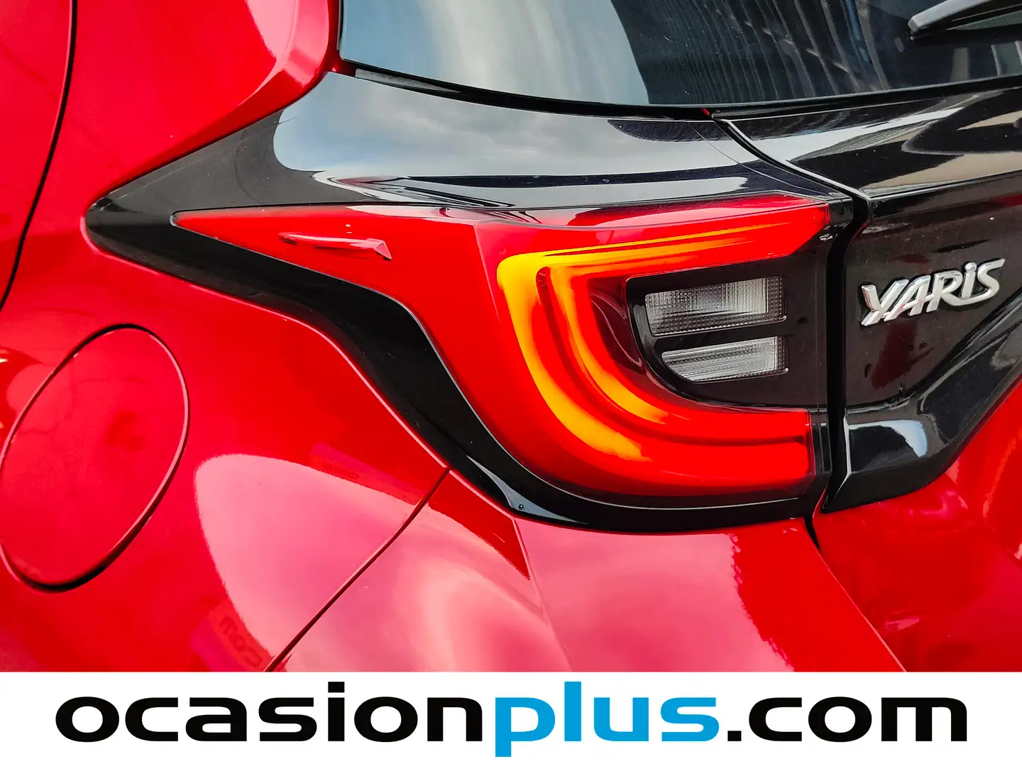 Foto Toyota Yaris Toyota Yaris 120H Business Plus (116 CV)