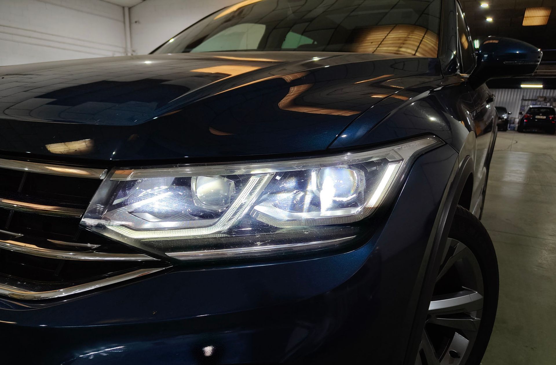 Volkswagen Tiguan R-Line 2.0 TDI DSG - foto 17