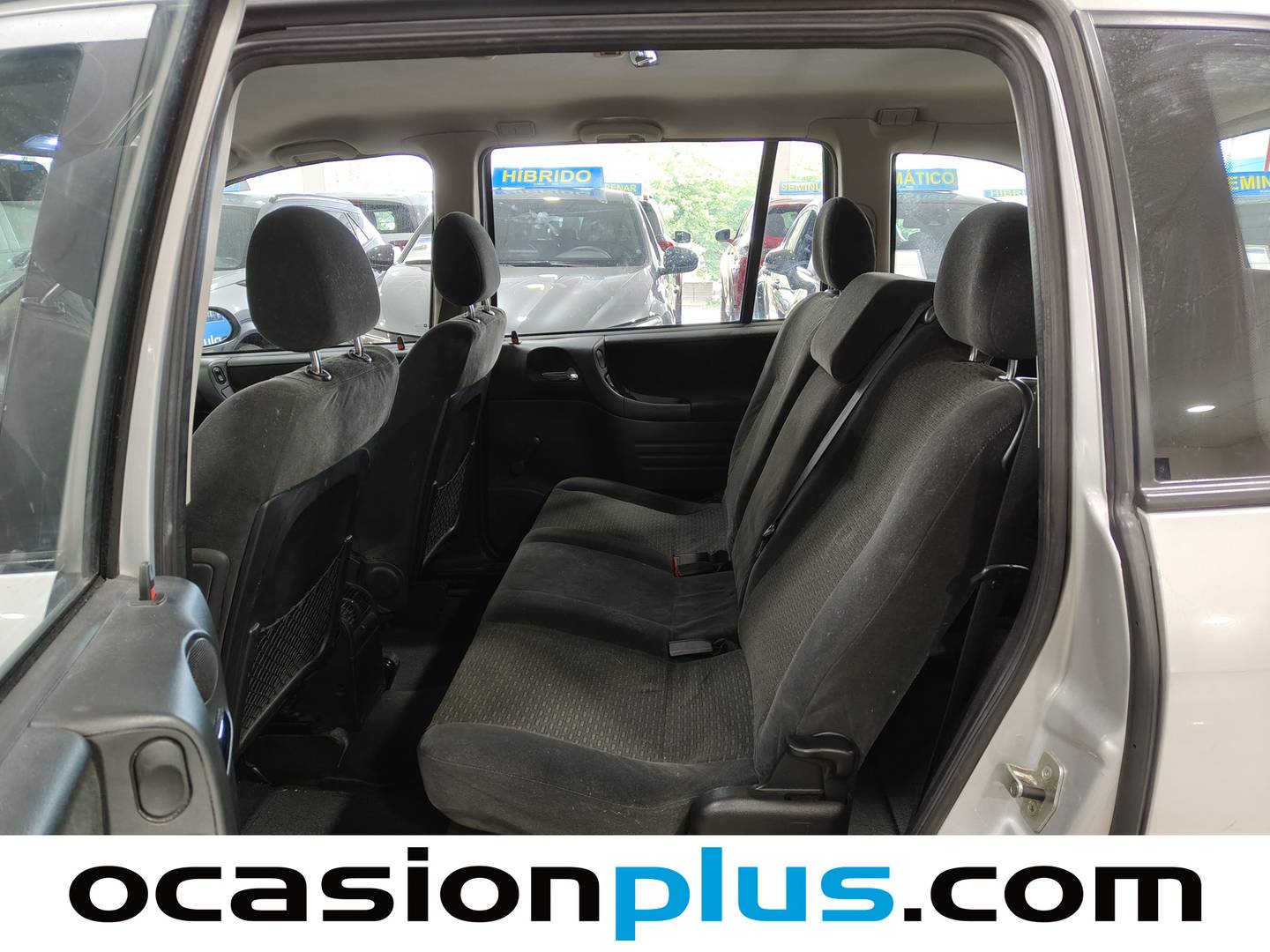 Fotos maletero Opel Zafira Opel Zafira 2.2 DTI 16v Elegance (125 CV)