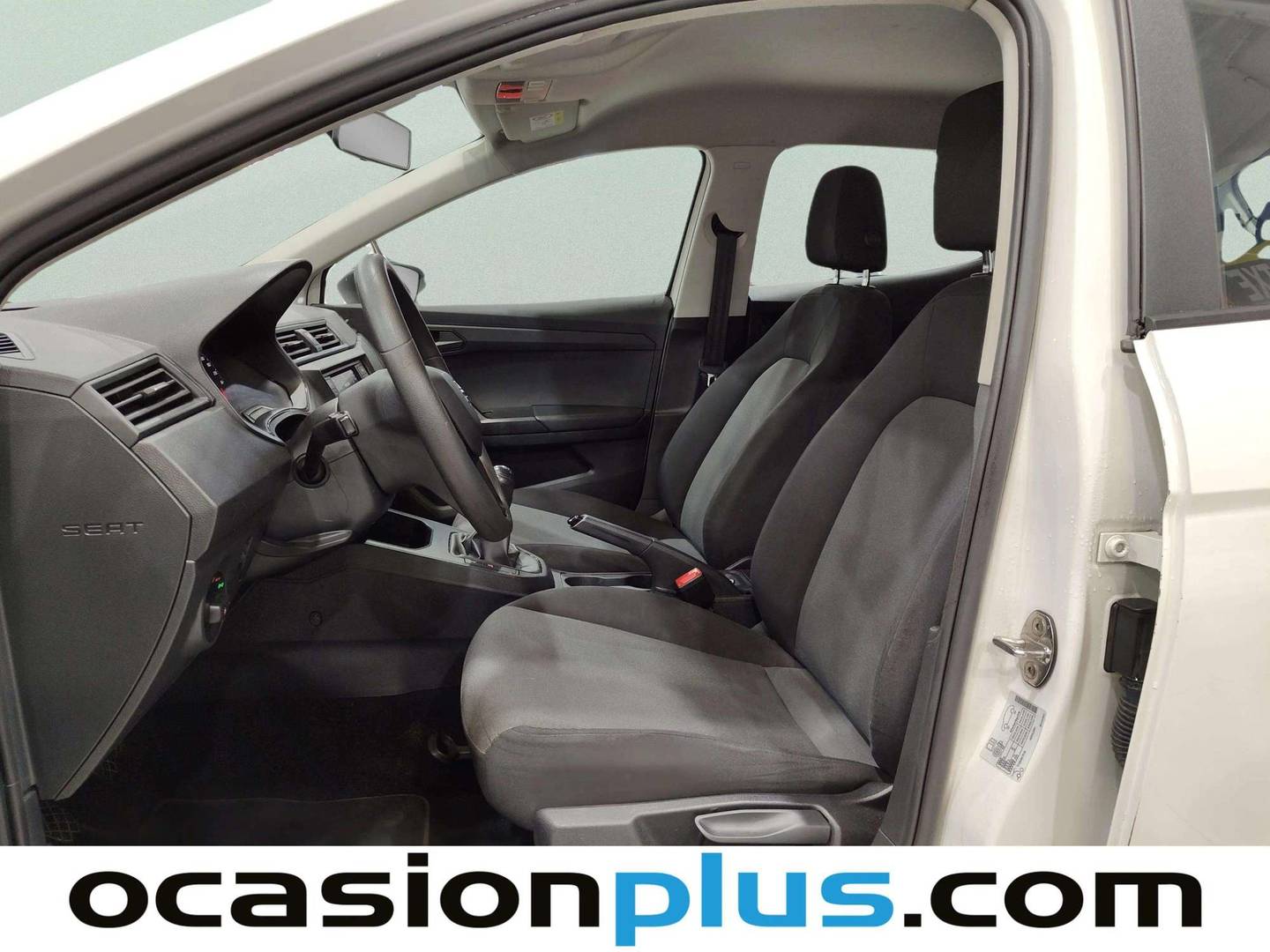 Foto asientos delanteros Seat Ibiza Seat Ibiza 1.0 MPI S&S Reference Plus (80 CV)
