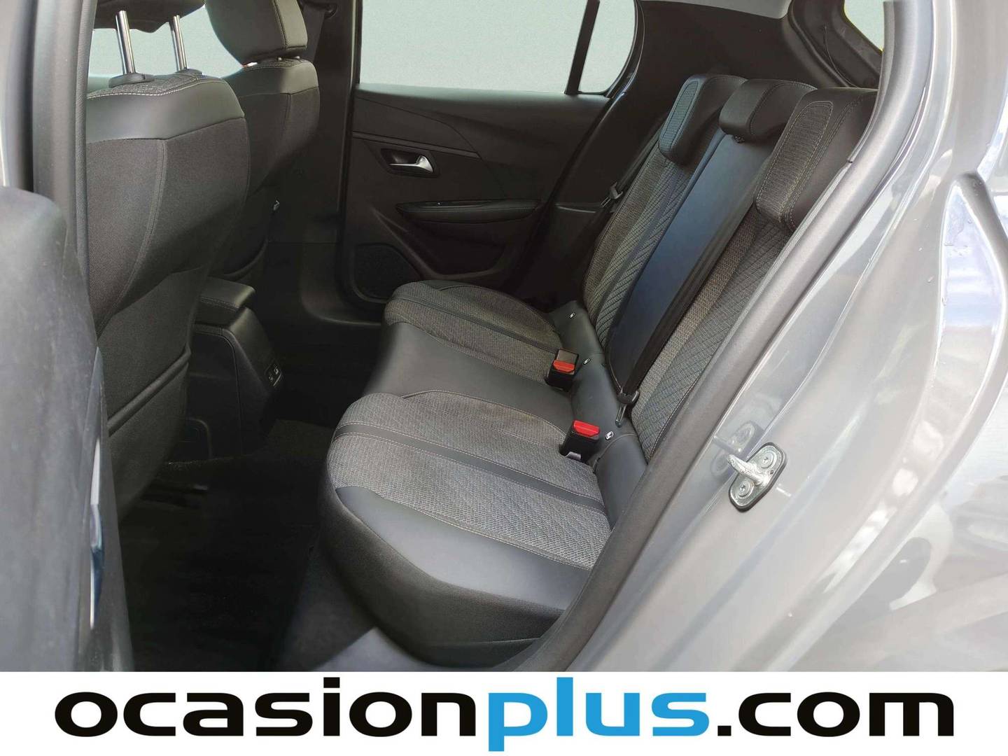 Foto asientos traseros Peugeot 208 Peugeot 208 Allure Hybrid eDCS6 (100 CV)