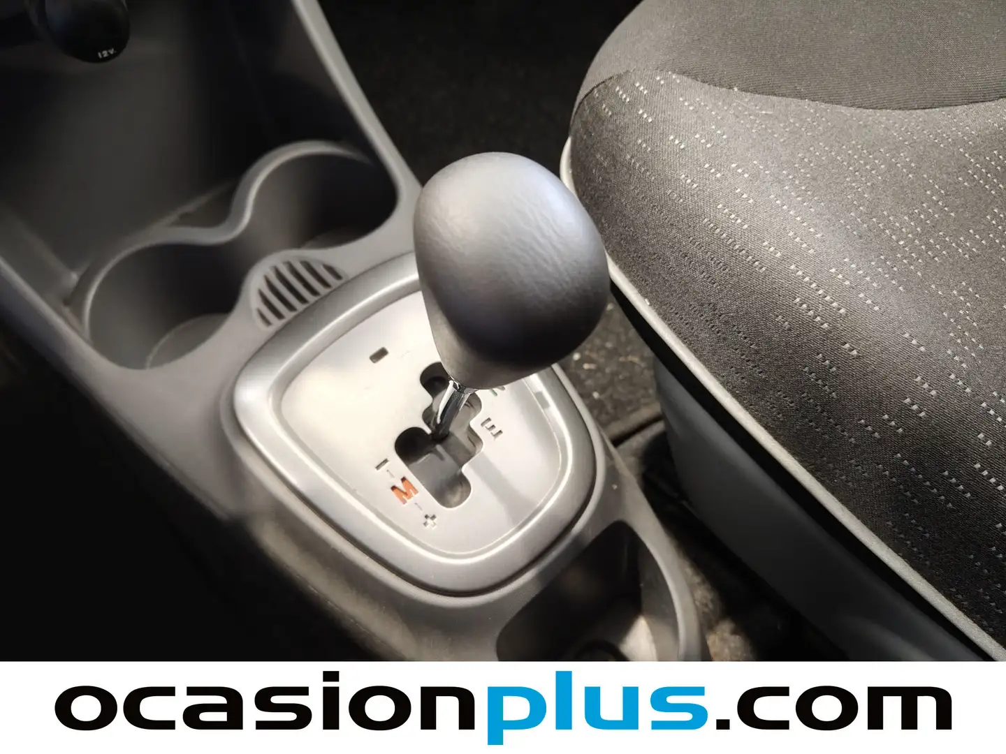 Foto Peugeot 107 Peugeot 107 1.0i Trendy 2 Tronic (68 CV)