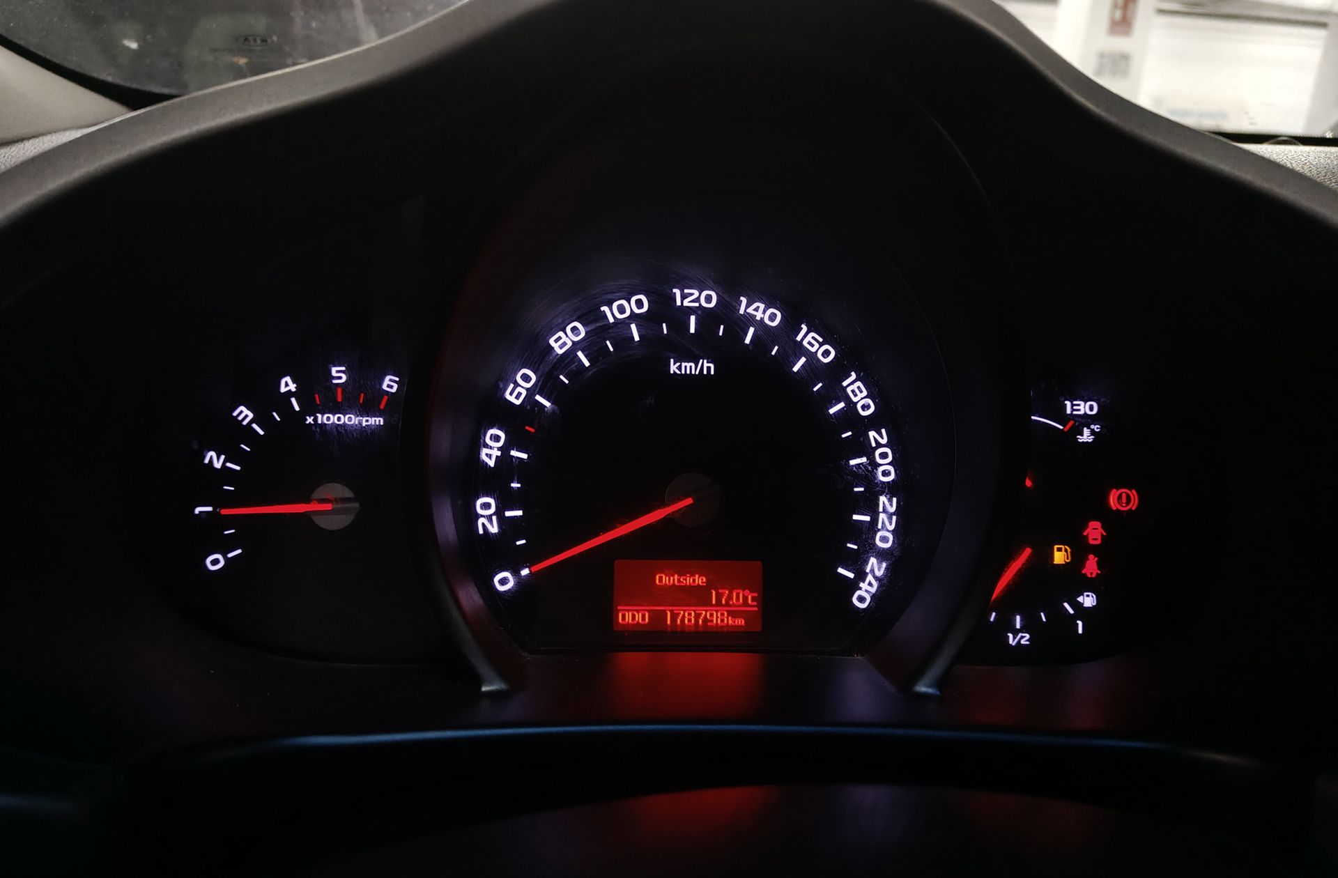 Kia Sportage 1.7 CRDi VGT Drive 4x2 - foto 19