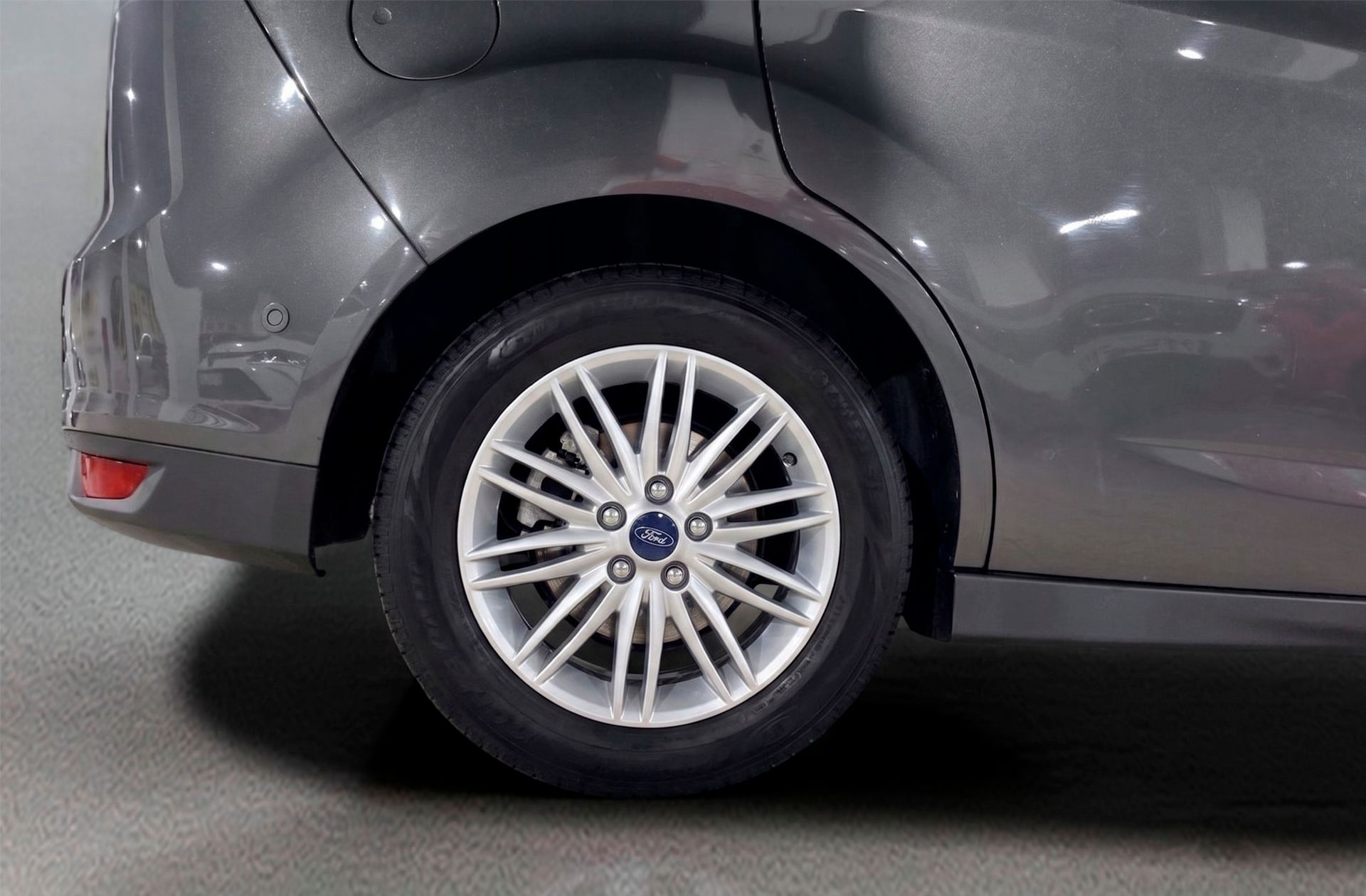 Ford Grand C-Max 1.0 EcoBoost Trend 7 plazas - foto 28