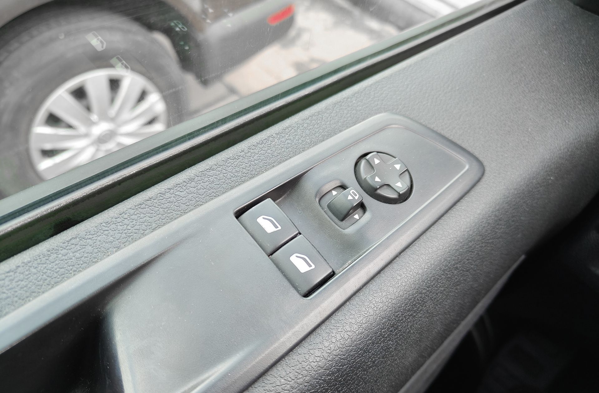 Peugeot Traveller 2.0 BlueHDi Business Long 9 plazas - foto 31