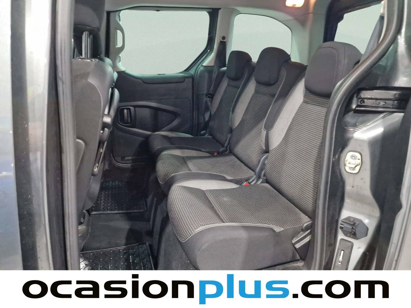 Foto asientos traseros Peugeot Partner Peugeot Partner Tepee 1.6 BlueHDI Outdoor BlueHDi (120 CV)