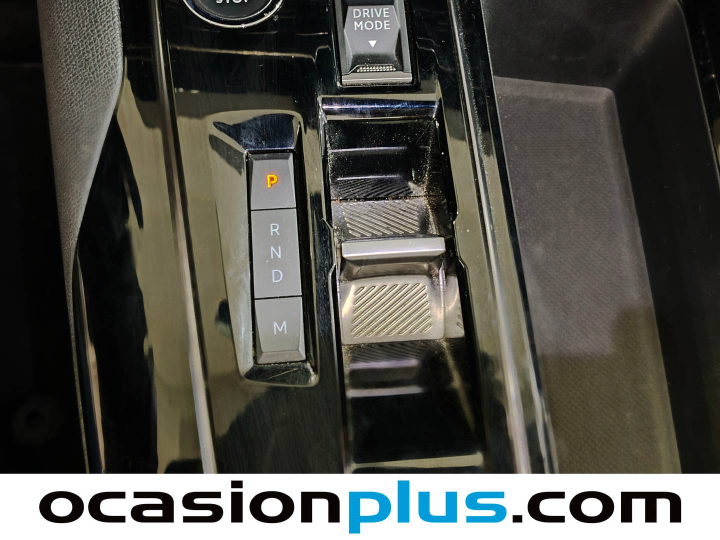 Foto Peugeot 3008 Peugeot 3008 PureTech 130 S&S GT EAT8 (130 CV)