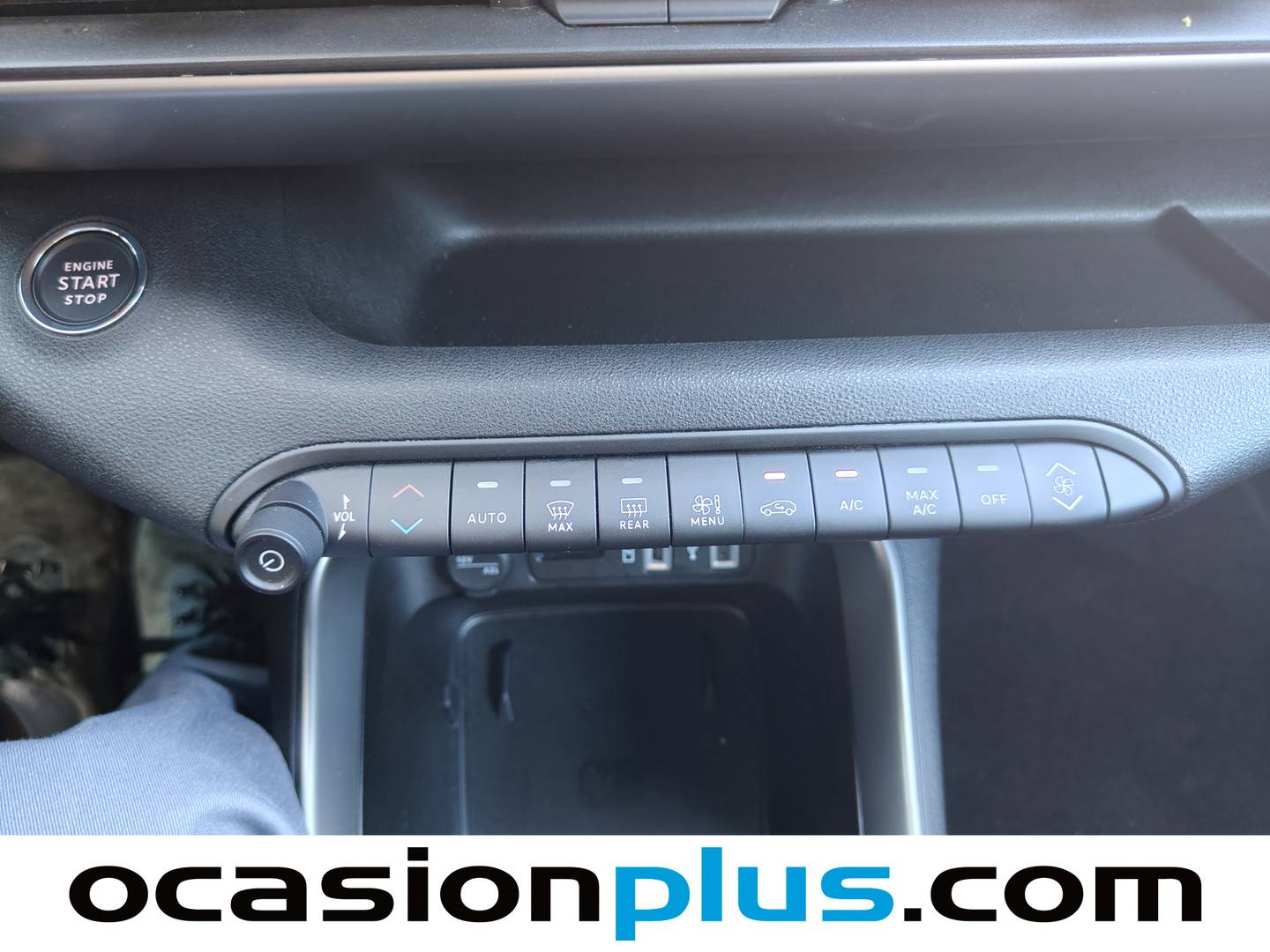 Foto Jeep Avenger Jeep Avenger 1.2 G Summit (100 CV)