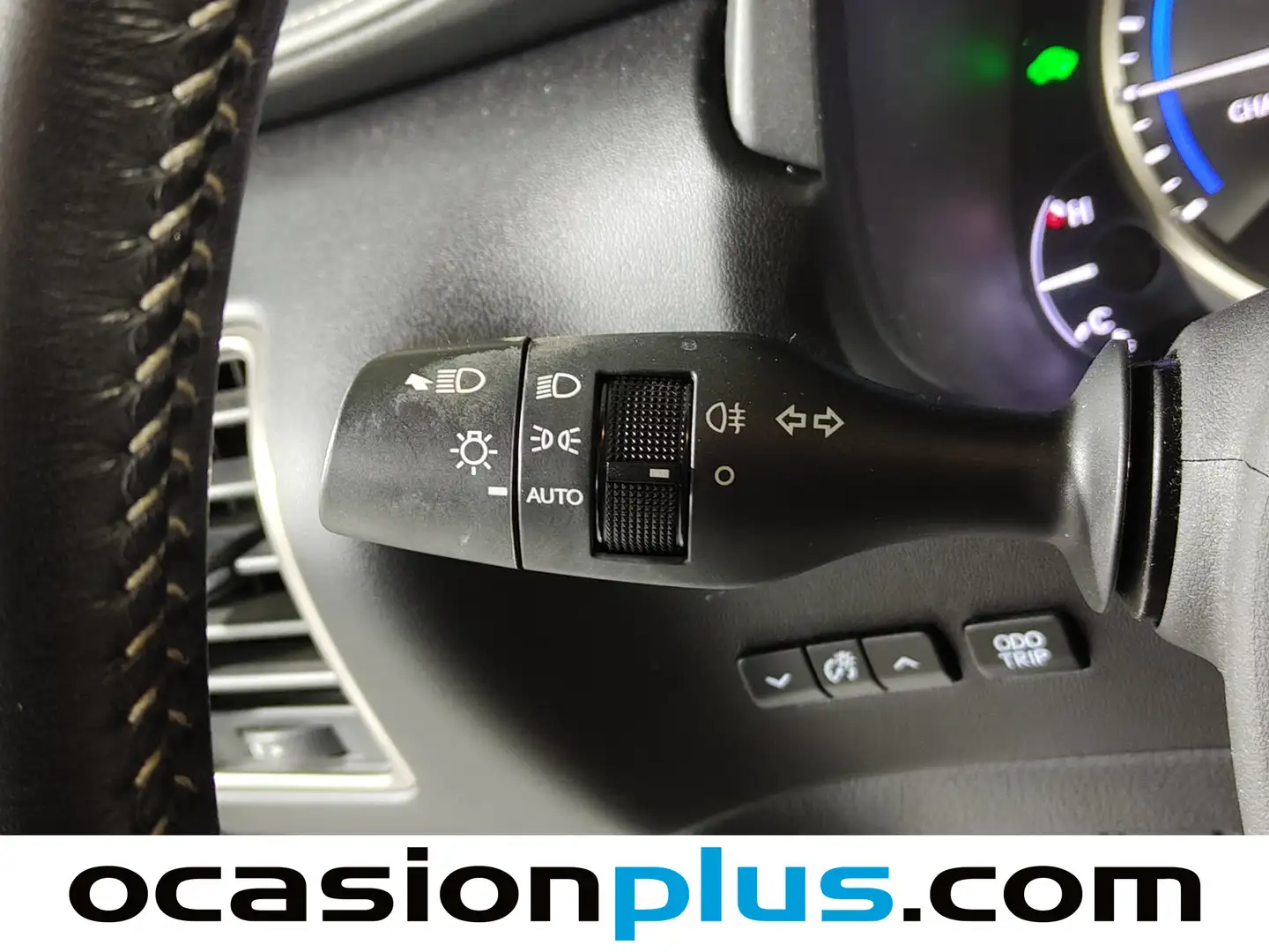 Foto Lexus NX Lexus NX 300h Business 2WD (197 CV)