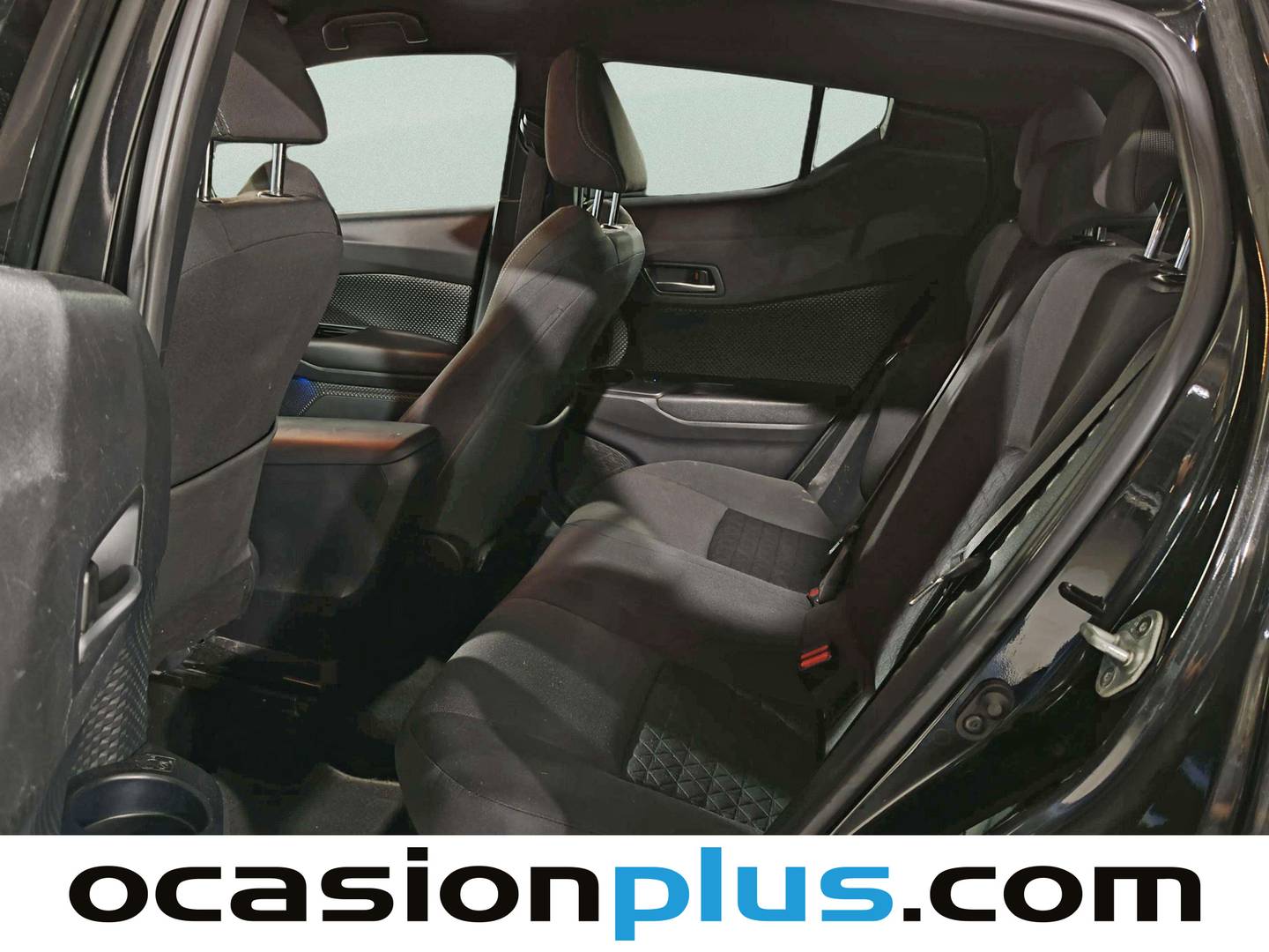 Foto asientos traseros Toyota C-HR Toyota C-HR 1.8 125H Advance (122 CV)