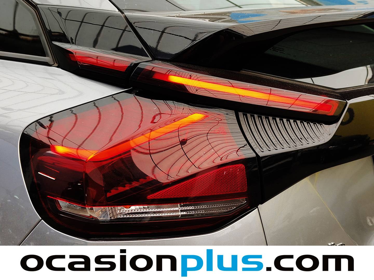 Paquetes del Citroën C4 Citroën C4 PureTech 130 S&S 6v Feel Pack (130 CV)