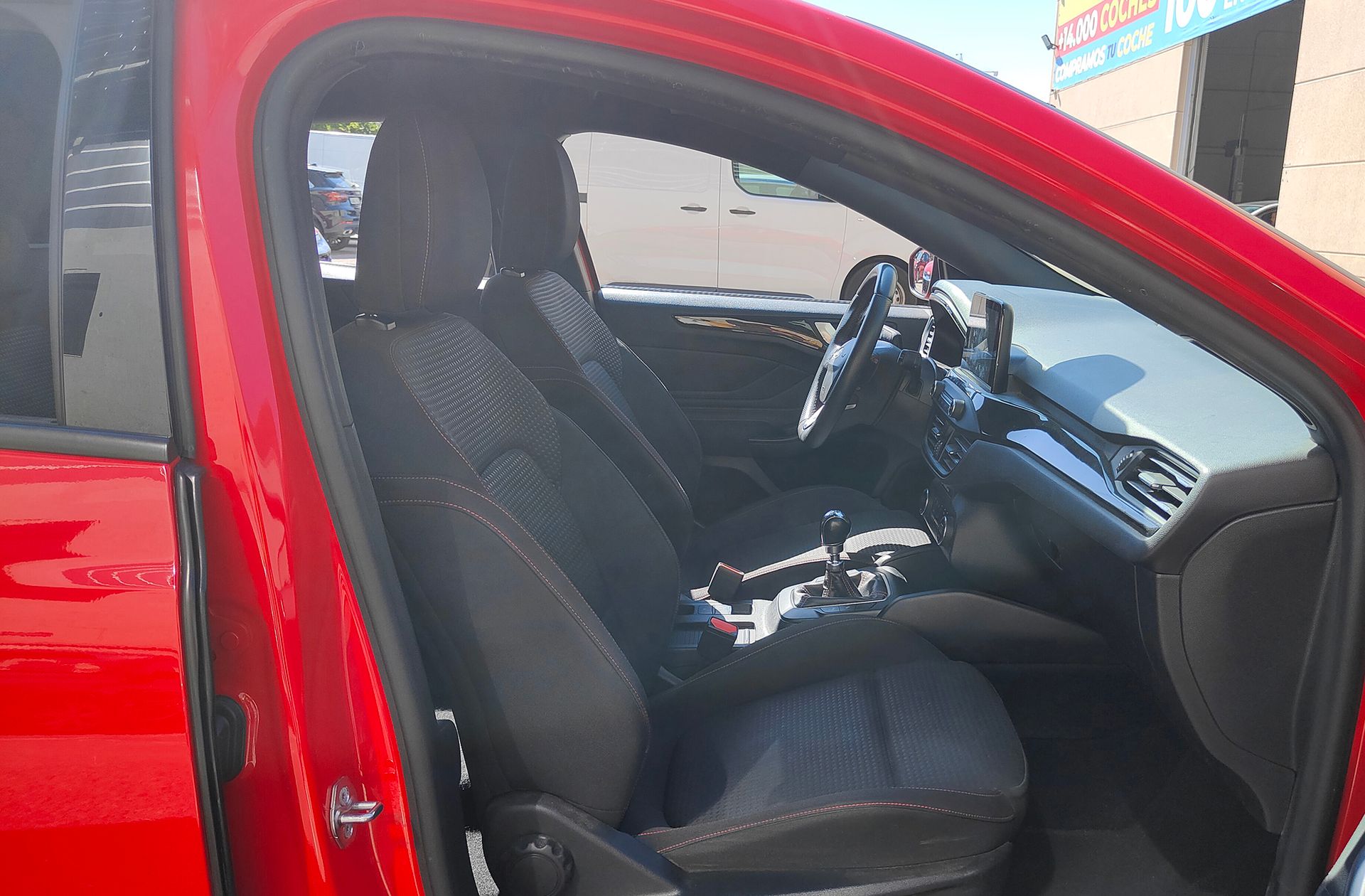 Ford Focus 1.0 EcoBoost ST-Line - foto 20