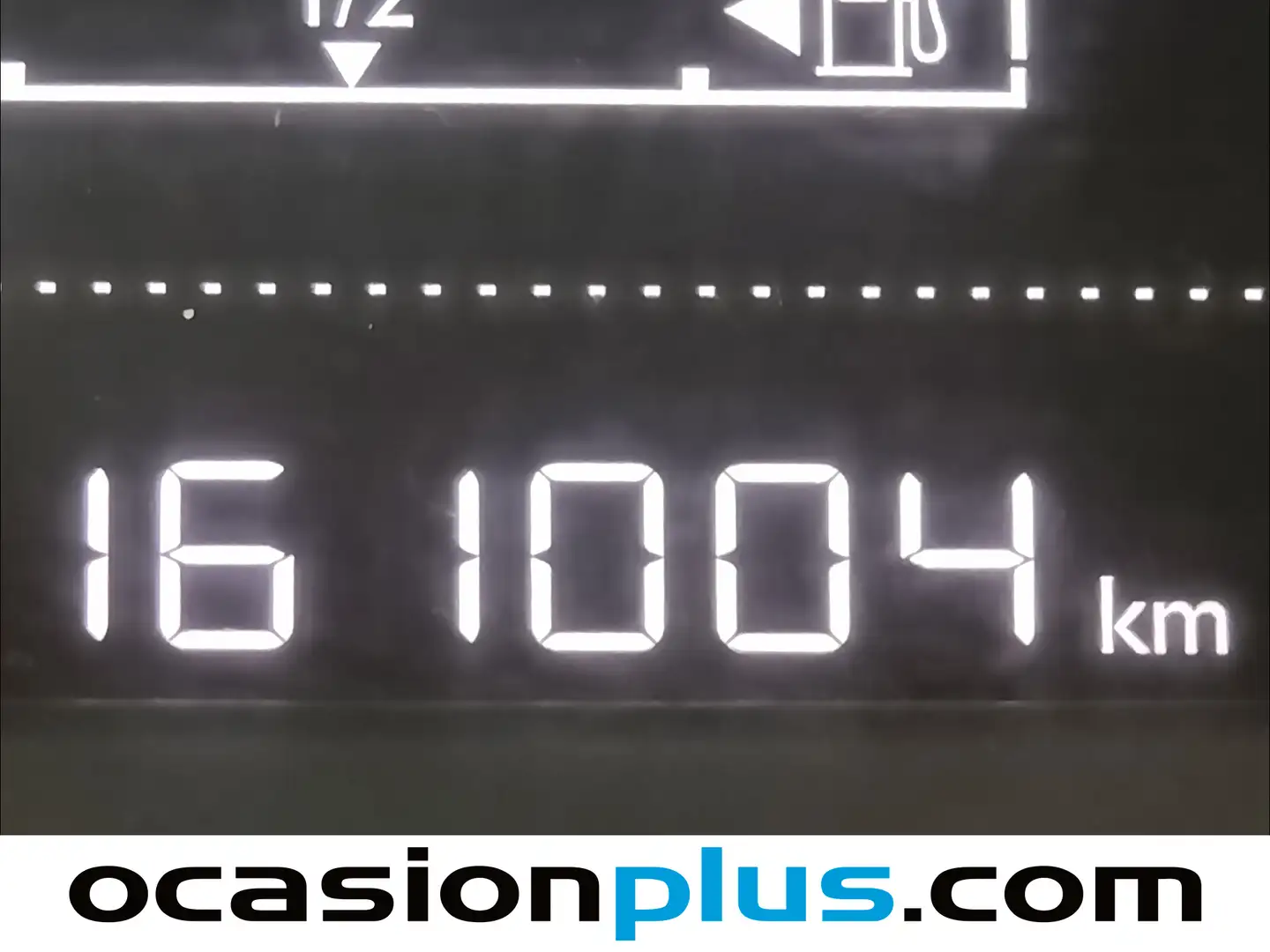 Foto Citroën C-Elysée Citroen C-Elysee BlueHDi 100 Shine (102 CV)