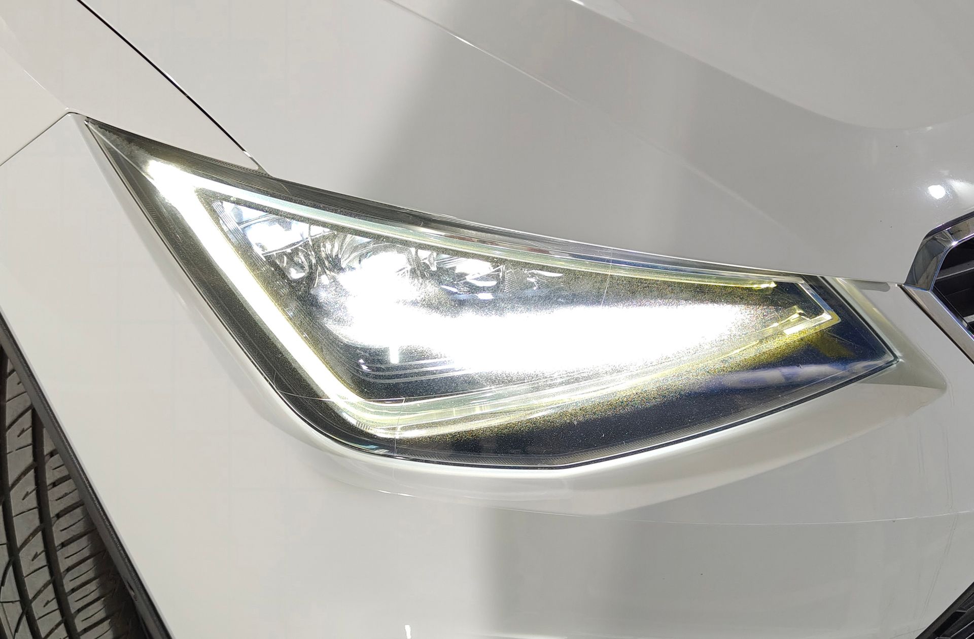 SEAT Arona 1.0 TSI Ecomotive FR Edition - foto 14