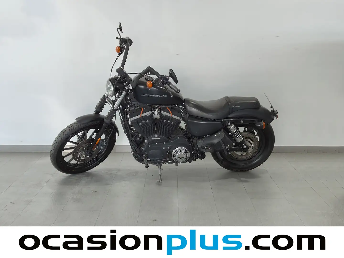 Foto Harley-Davidson Sportster Iron 883 N Harley-Davidson Sportster Iron 883 N (34 CV)