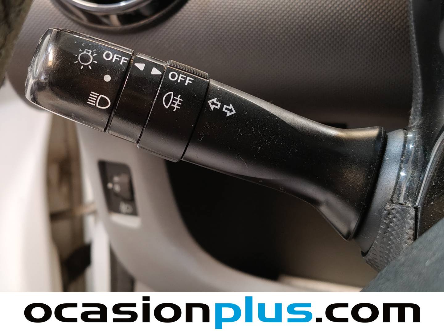 Toyota Aygo Toyota Aygo 1.0 VVT-i Connect (68 CV) seminuevo