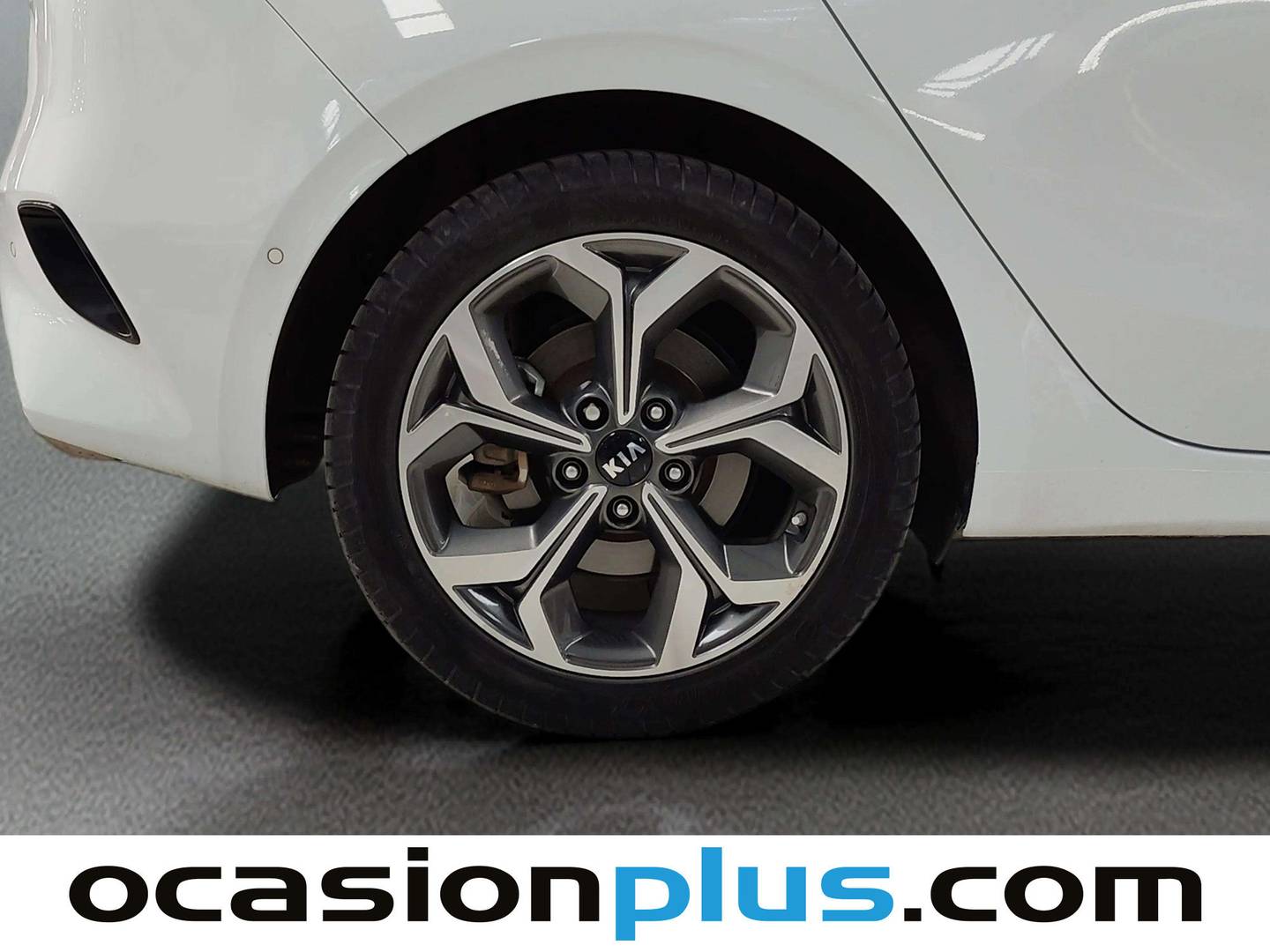 KIA Ceed KIA Ceed 1.4 T-GDi Launch Edition DCT (140 CV) 140cv
